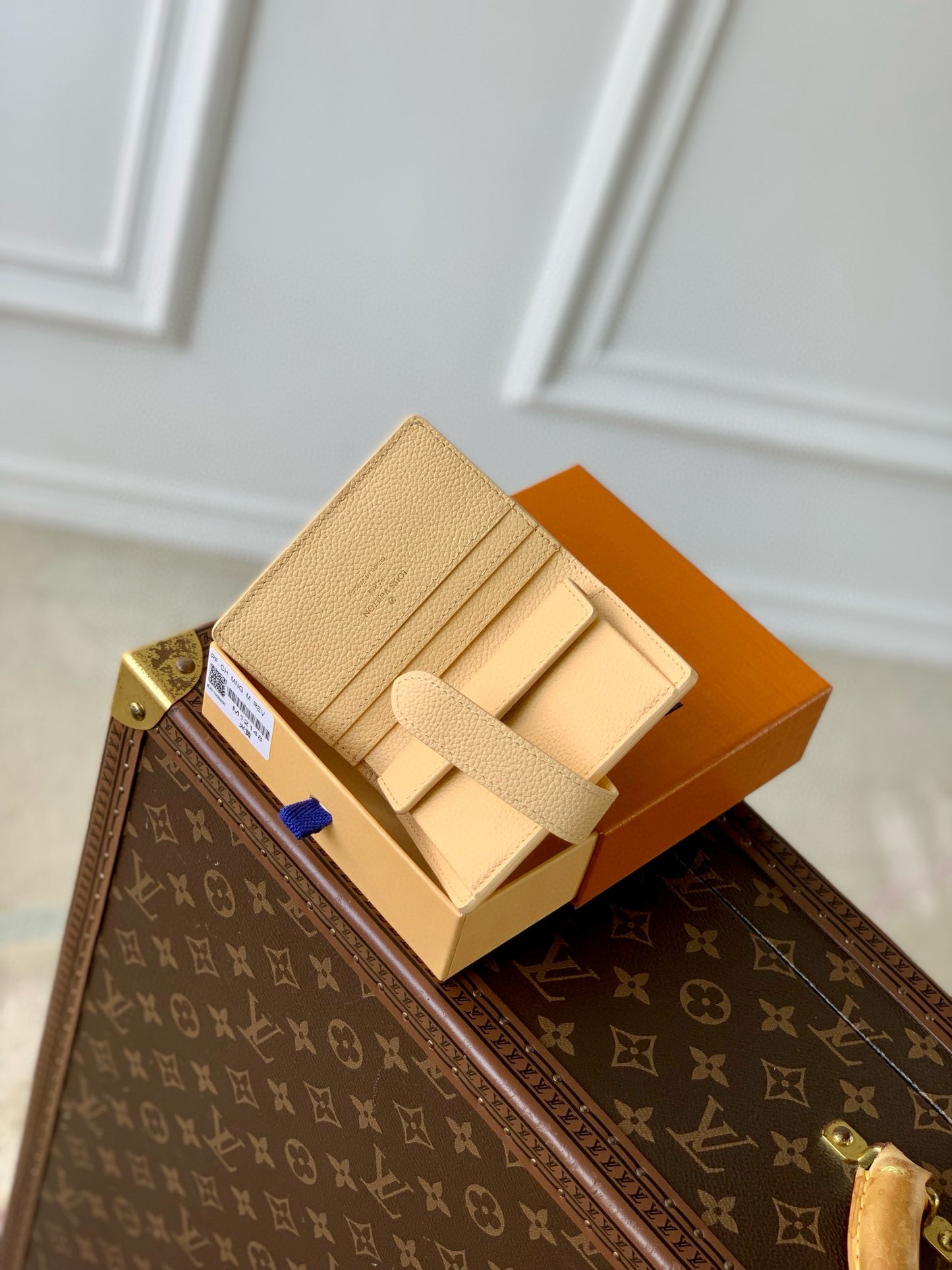 LOU LOW KEY COMPACT WALLET