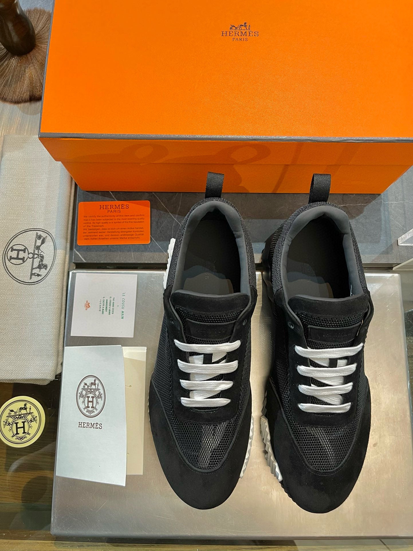 HERM BOUNCING SNEAKERS
