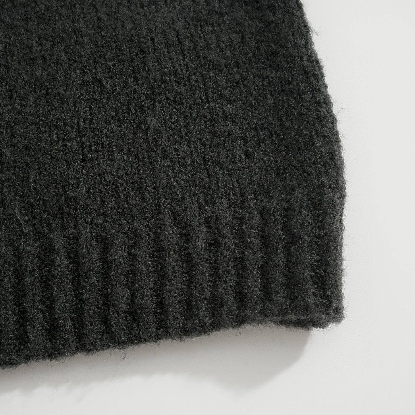 LOU SWEATER