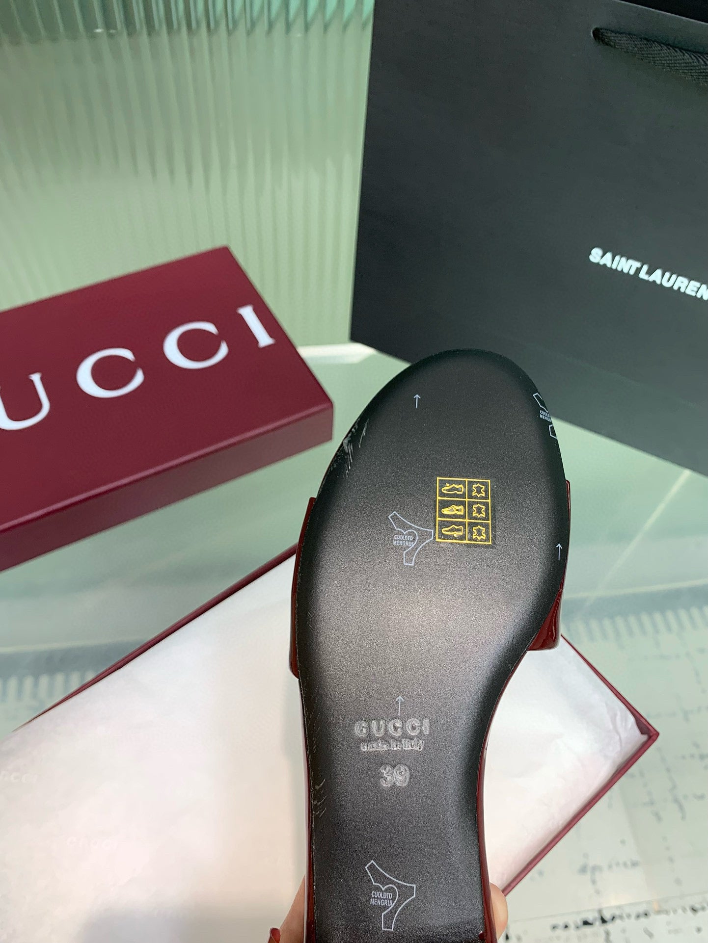 GG SANDALS