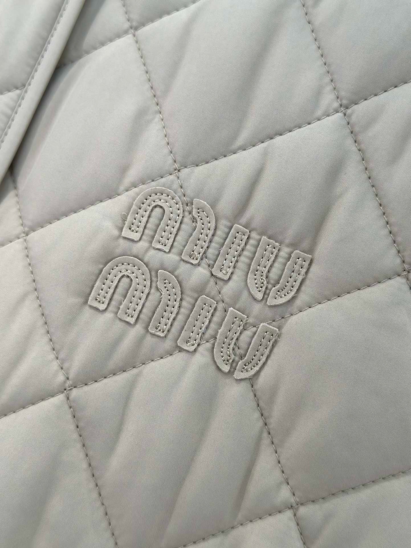 MIU M VEST