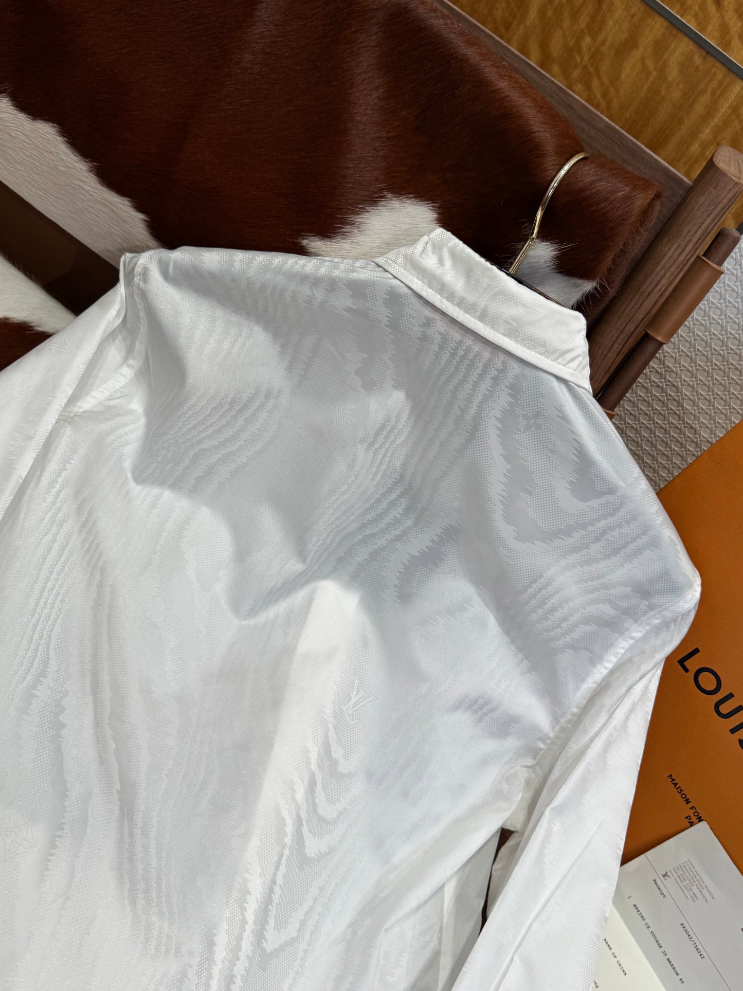 LOU SHIRT