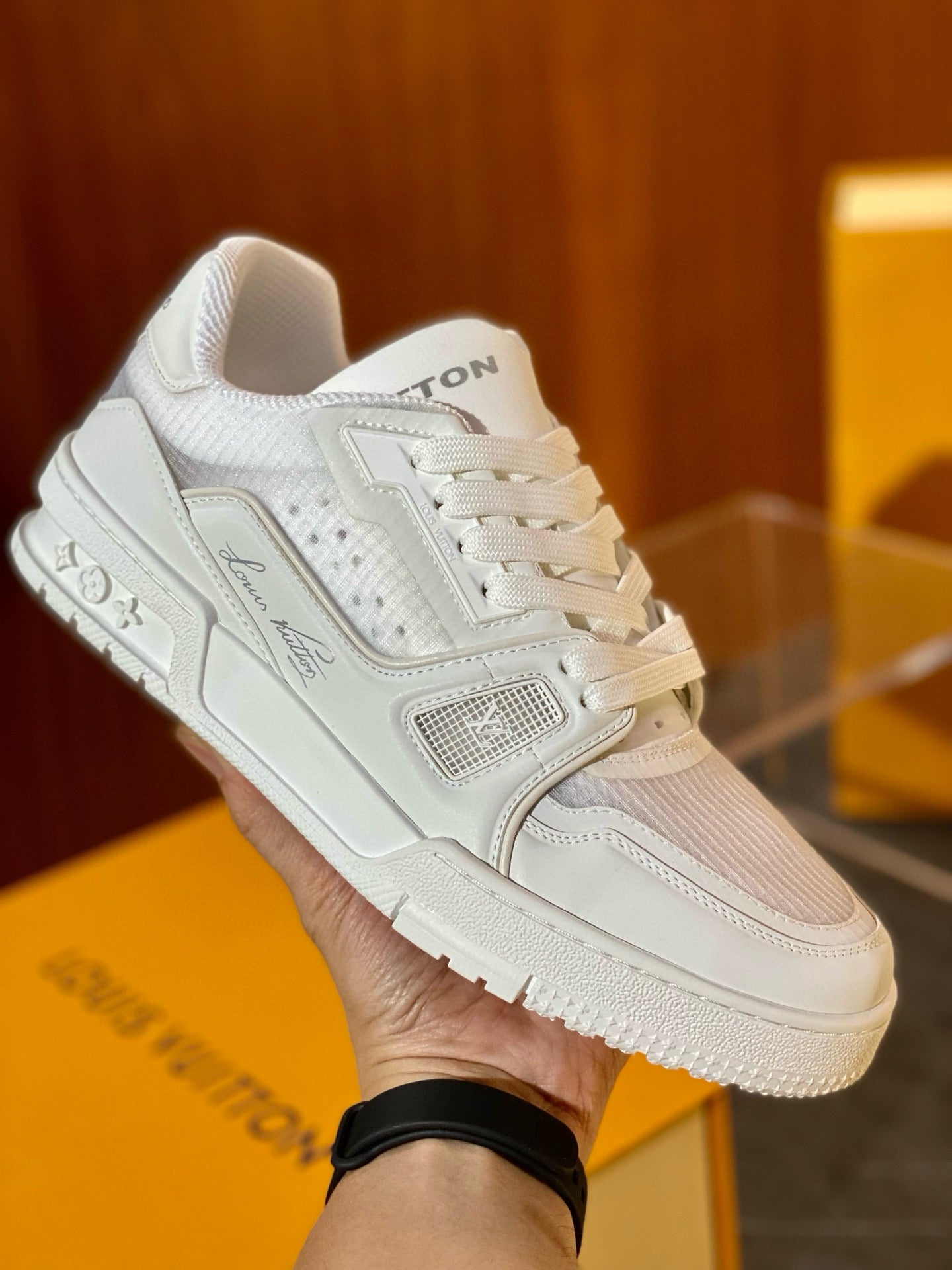 LOU TRAINERS