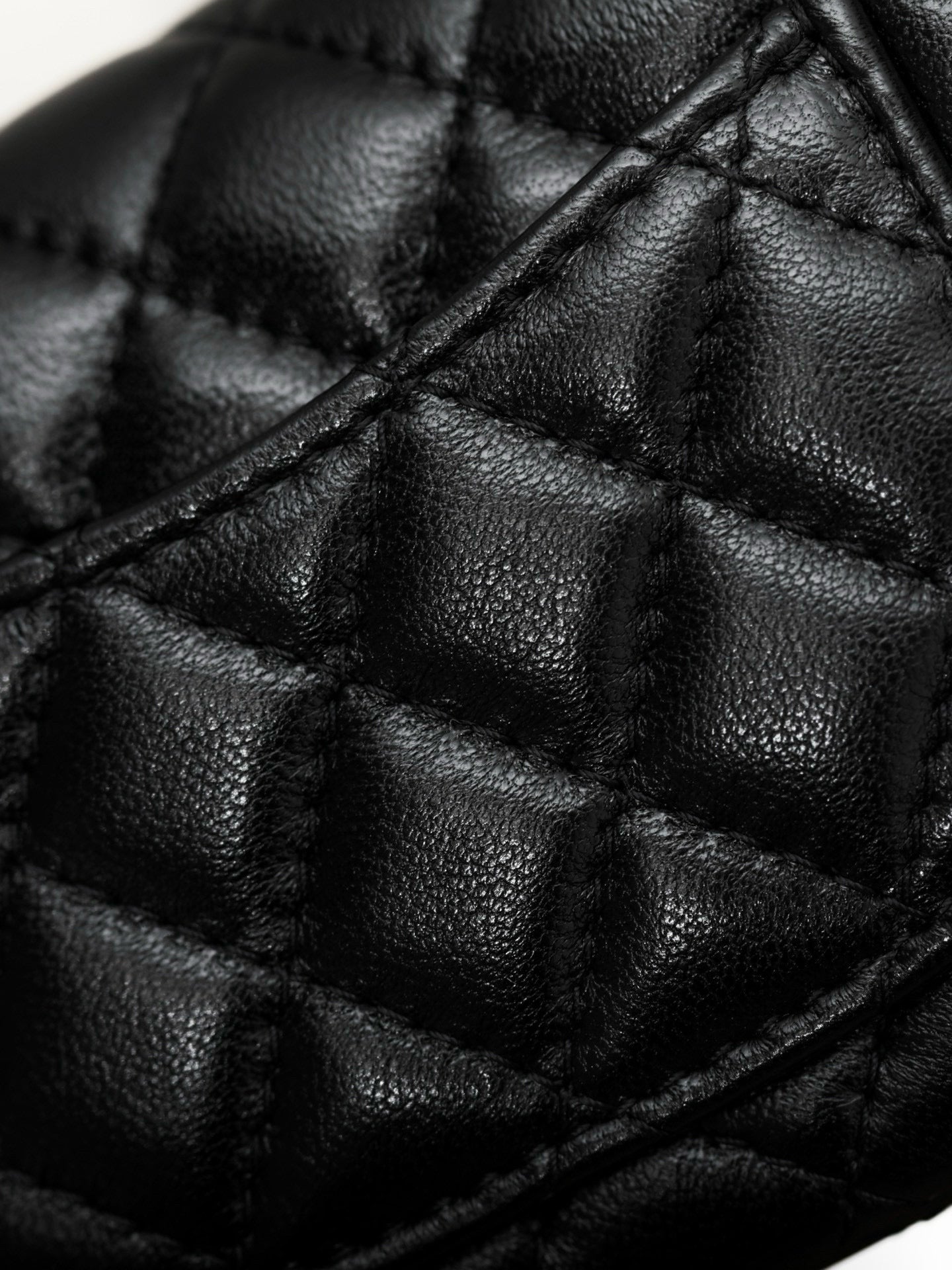 CC 25A MINI CLASSIC FLAP BAG