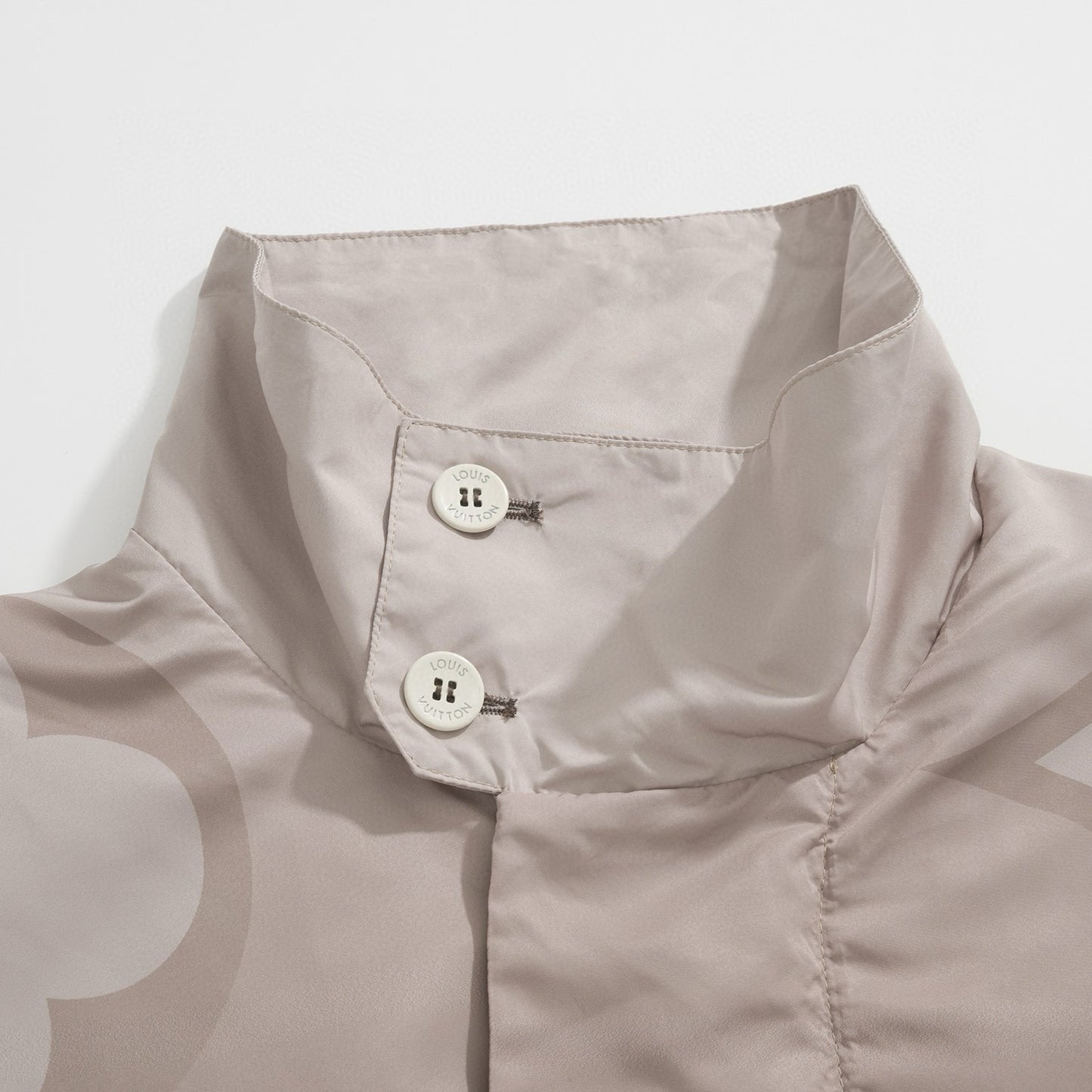 LOU WINDBREAKER
