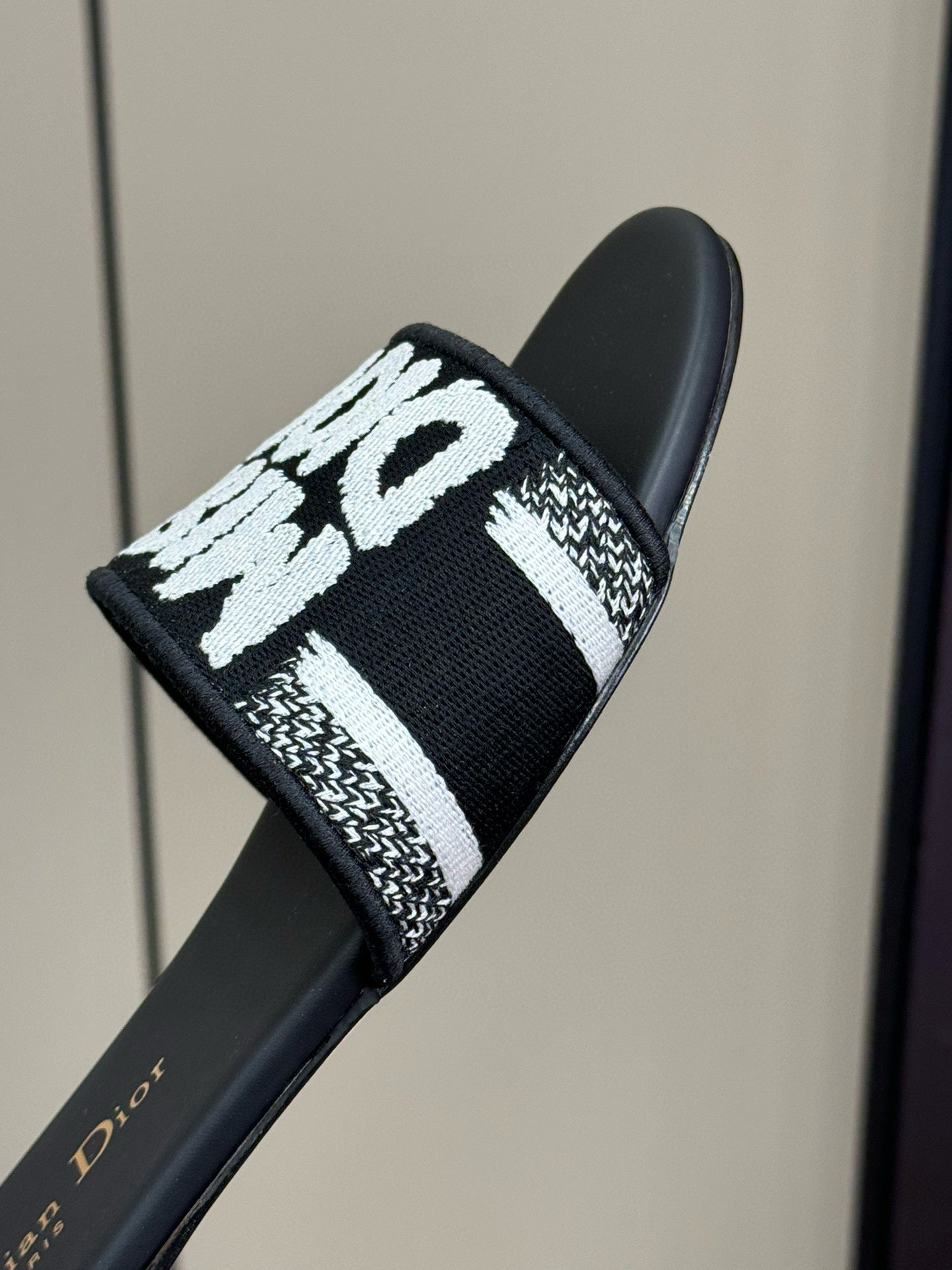 CD DWAY SLIDES