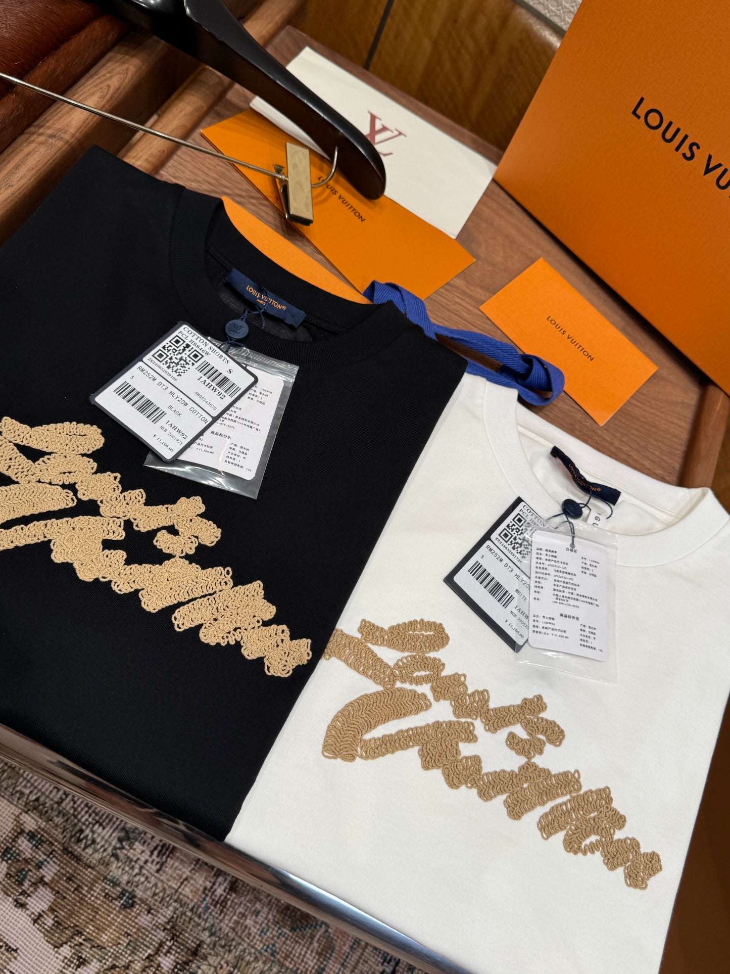 LOU T-SHIRT