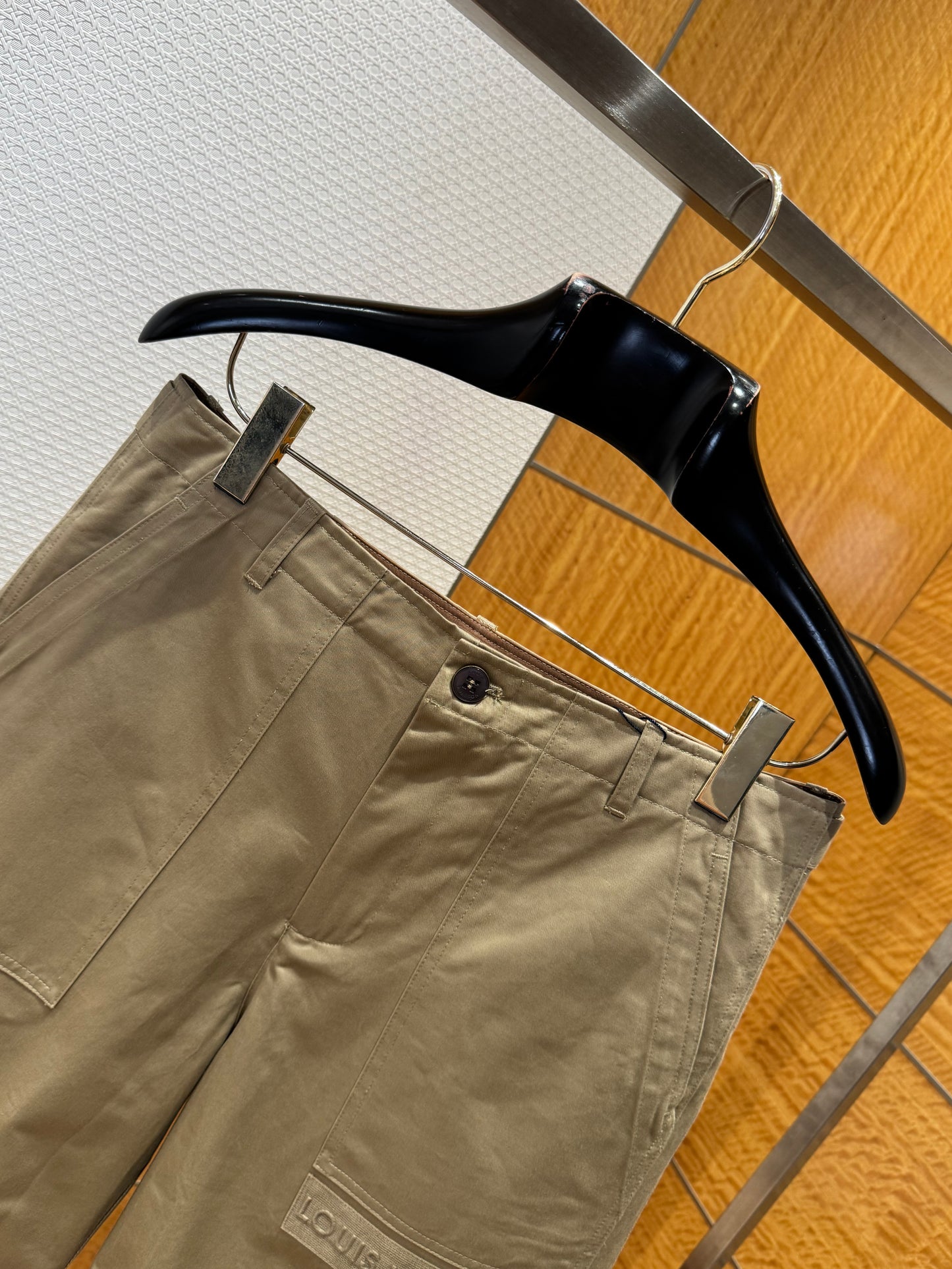 LOU SHORTS