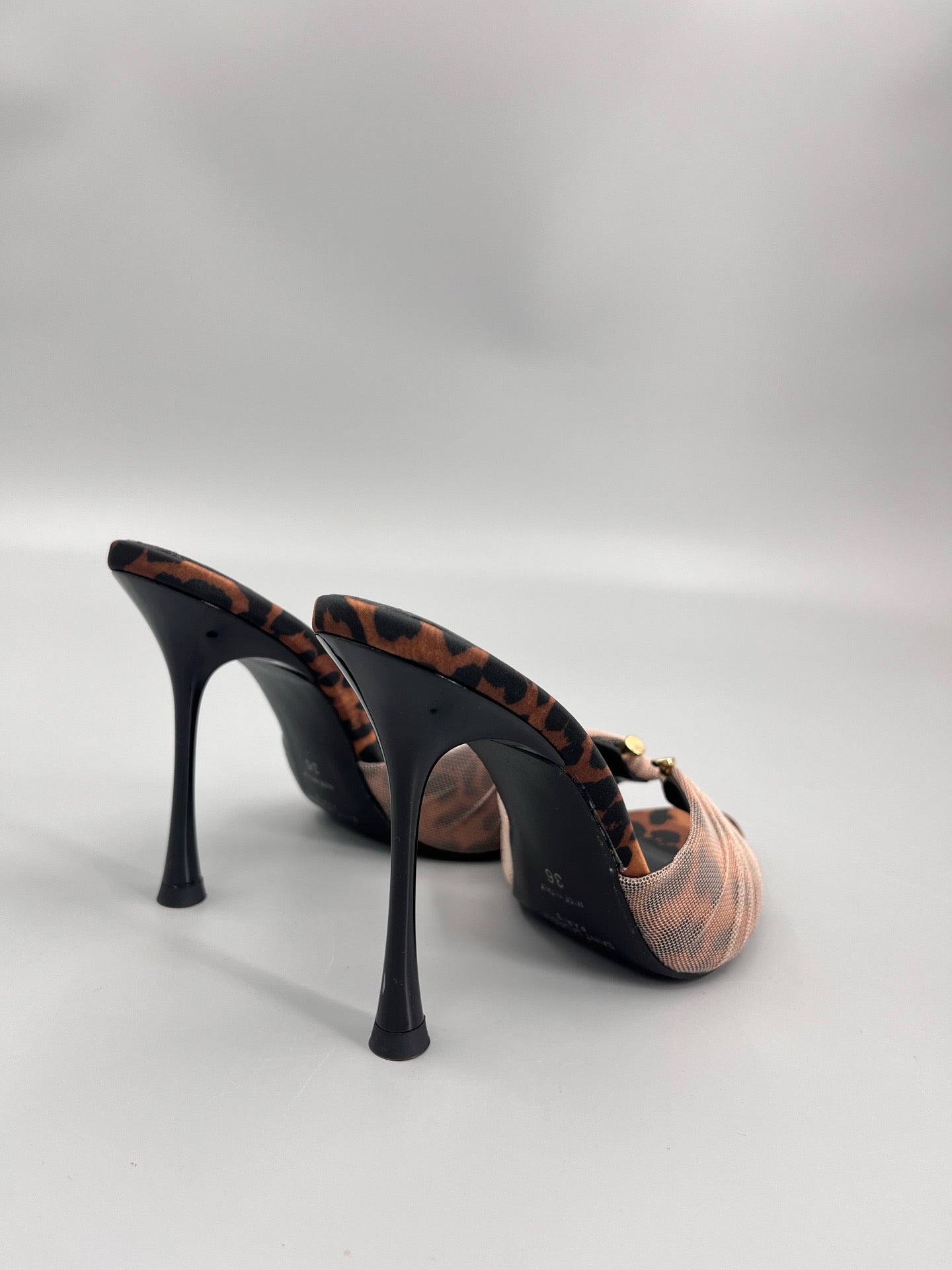 SL HEELS