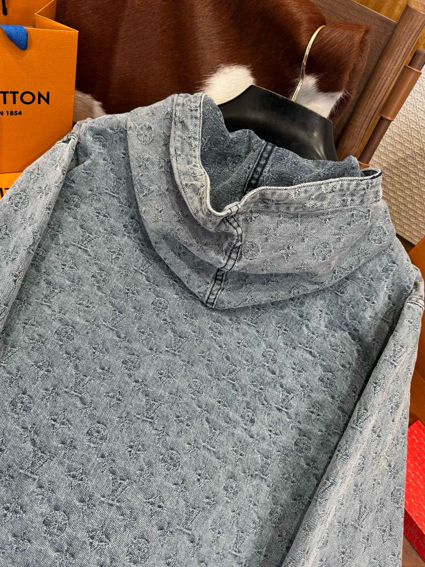 LOU DENIM JACKET