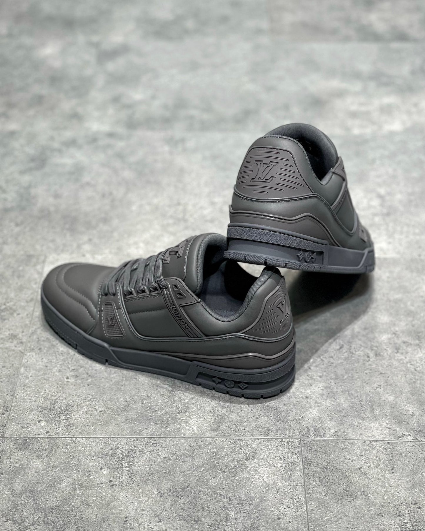 LOU TRAINERS