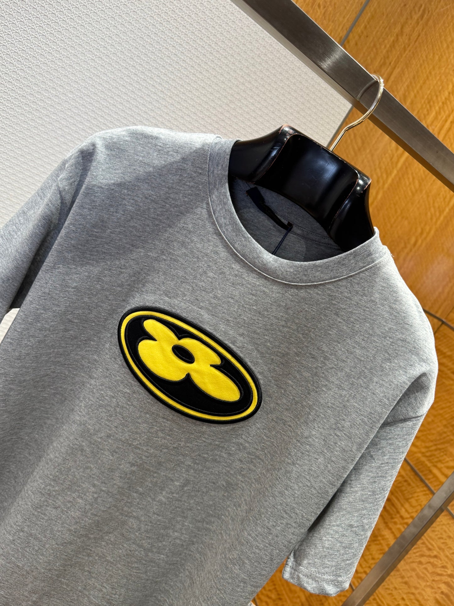 LOU T-SHIRT