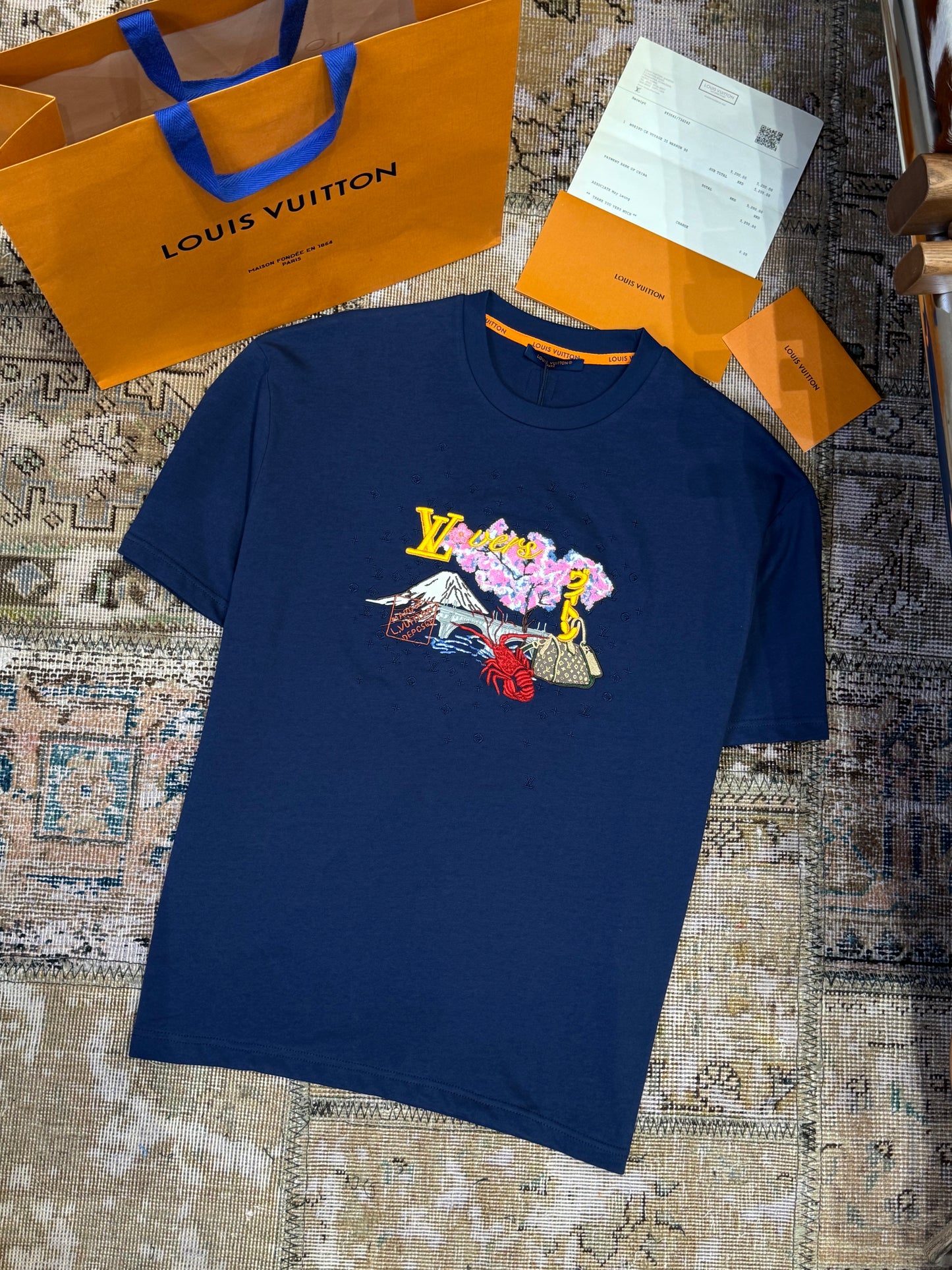 LOU T-SHIRT