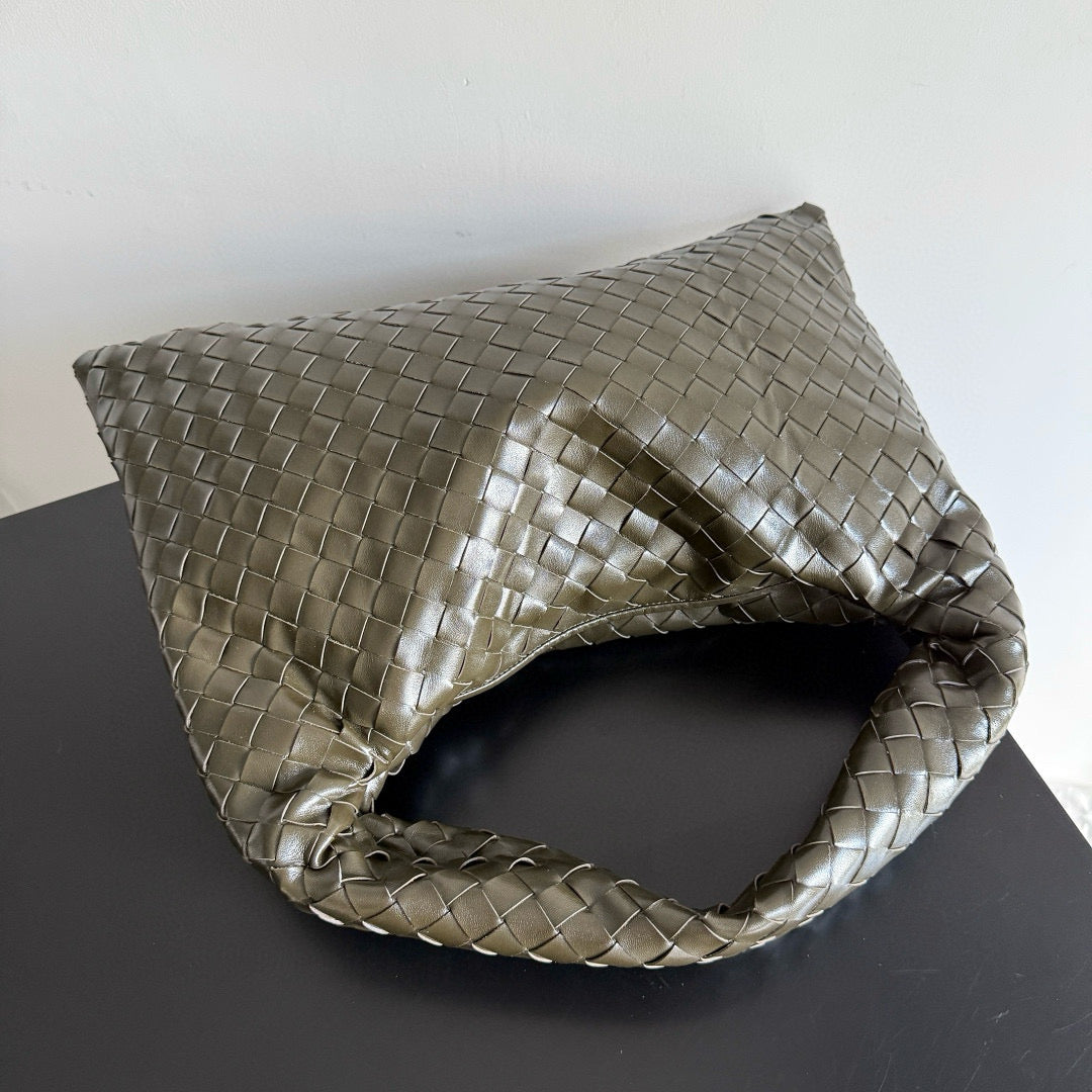 BOTT V SMALL HOP BAG
