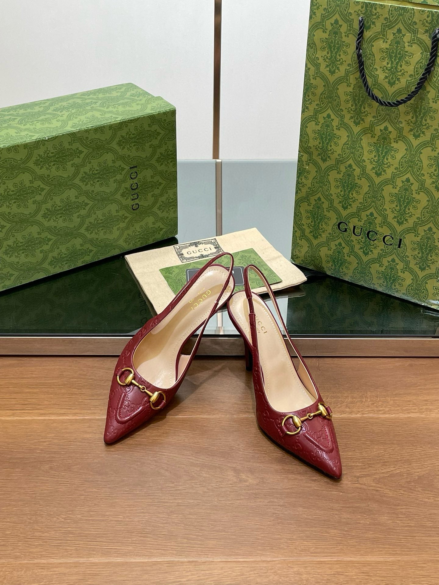 GG HEELS