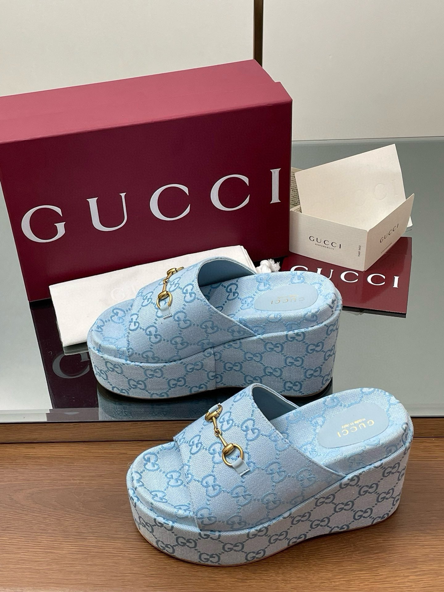 GG WEDGE SANDALS