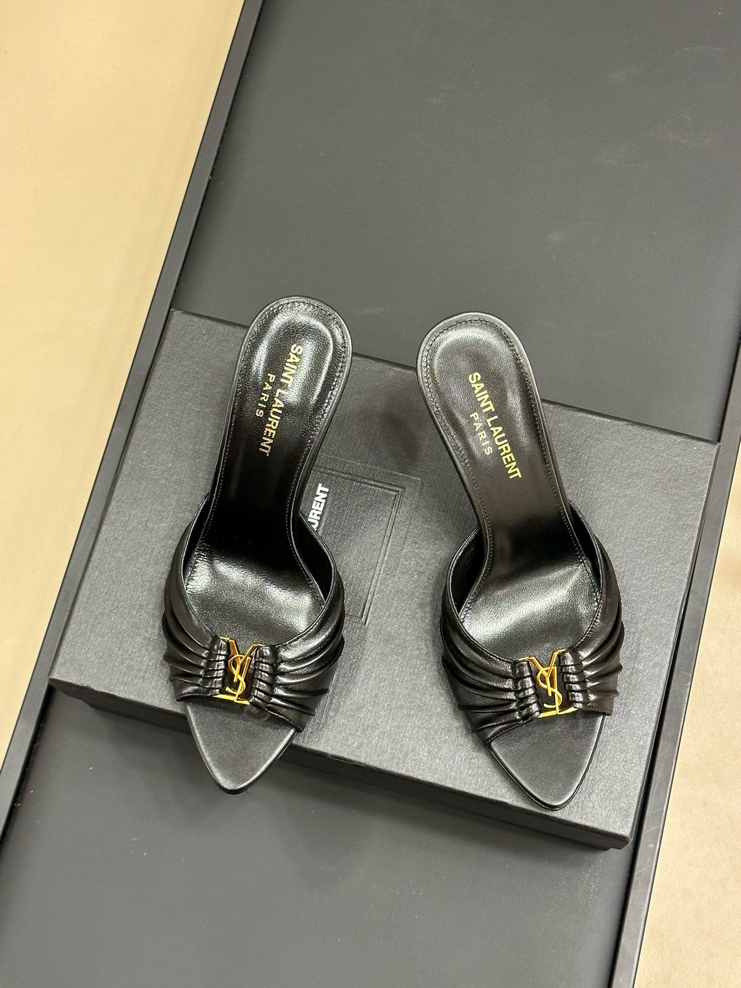 SL HEELS