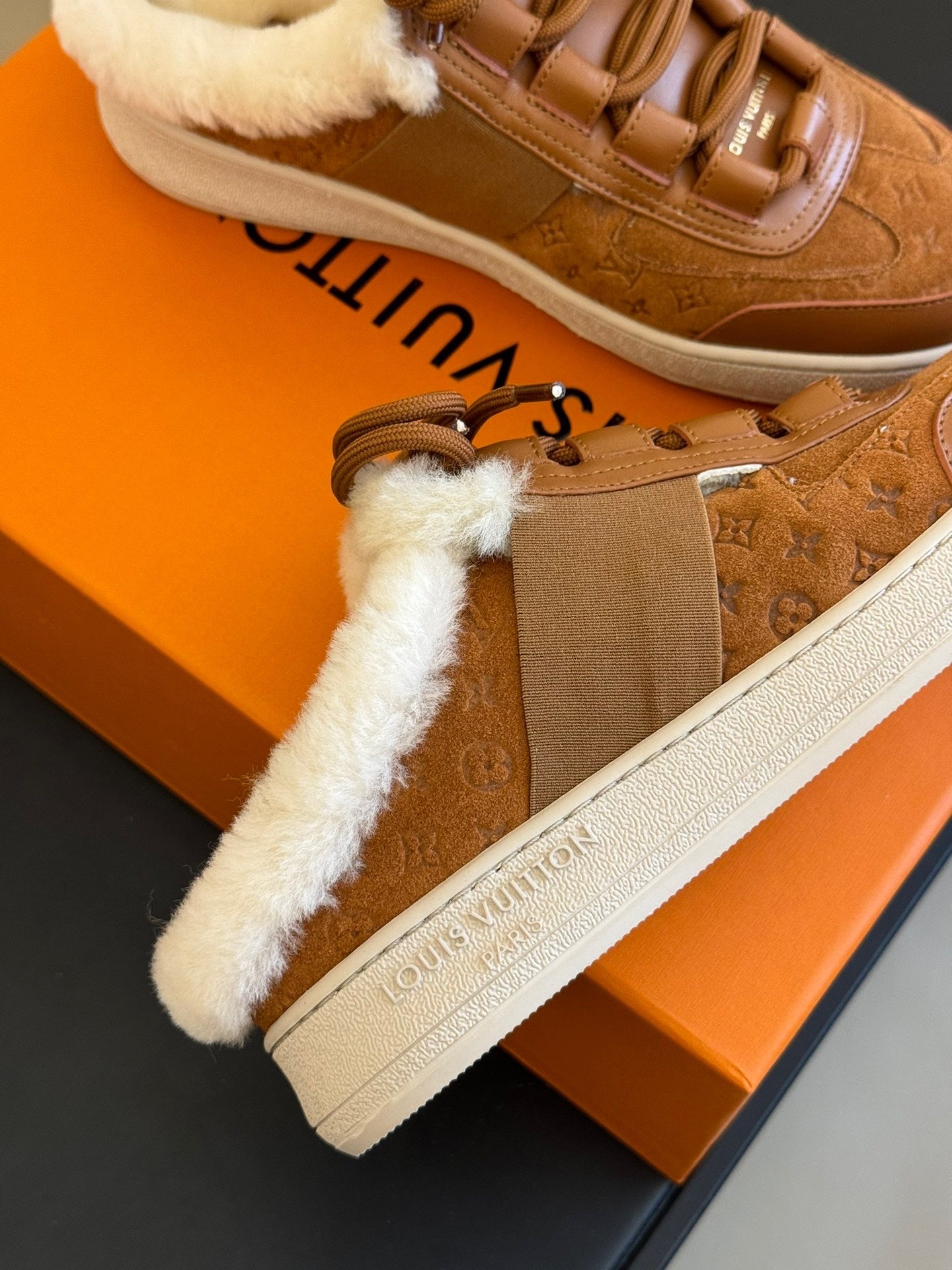 LOU OPEN BACK SNEAKERS