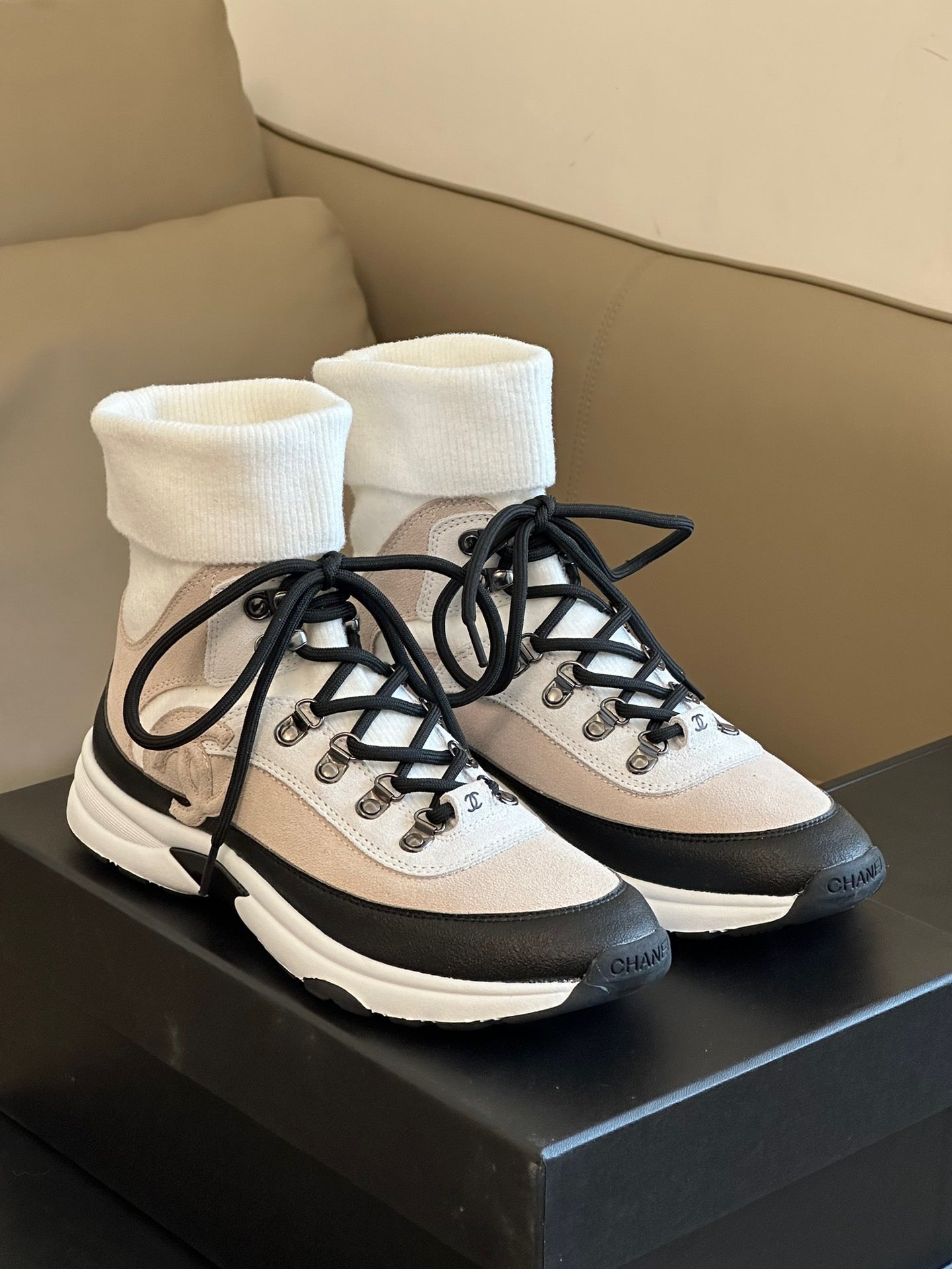 CC TRAINERS