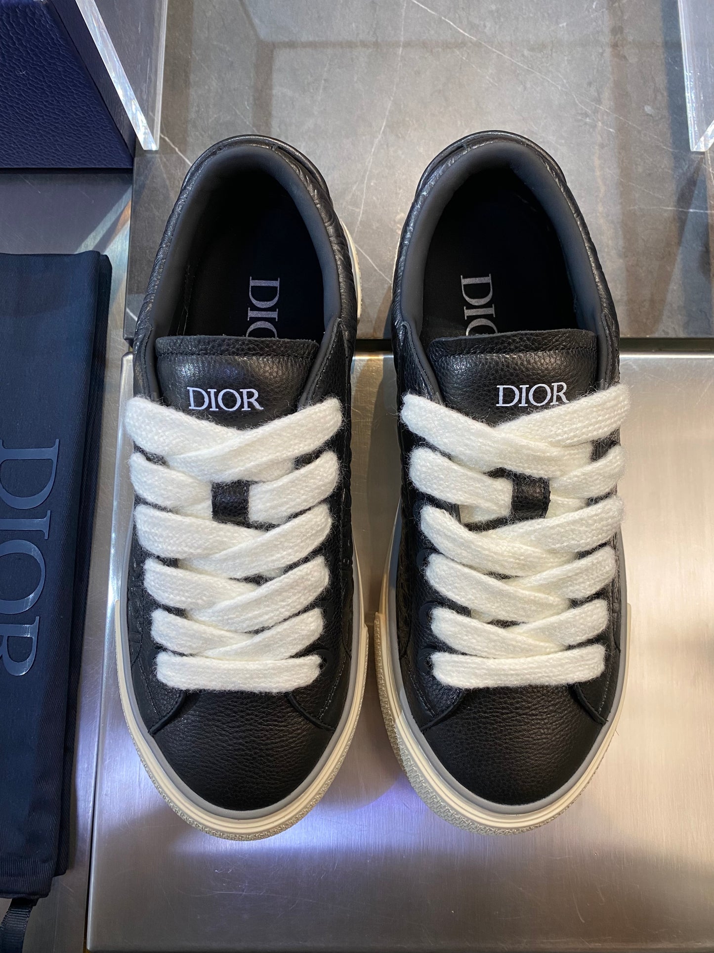 CD B33 SNEAKER