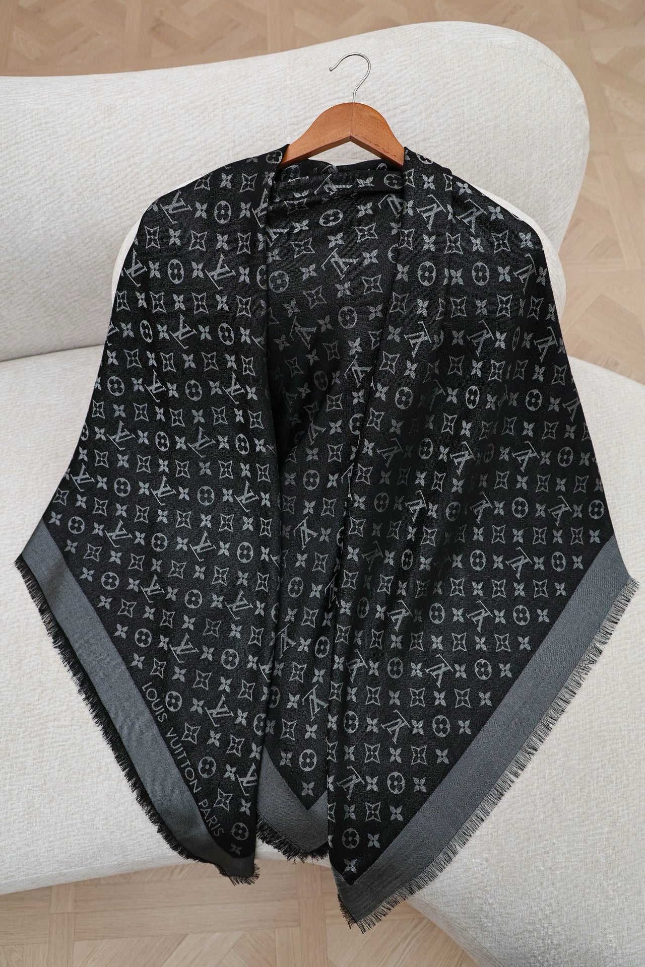 LOU SHAWL