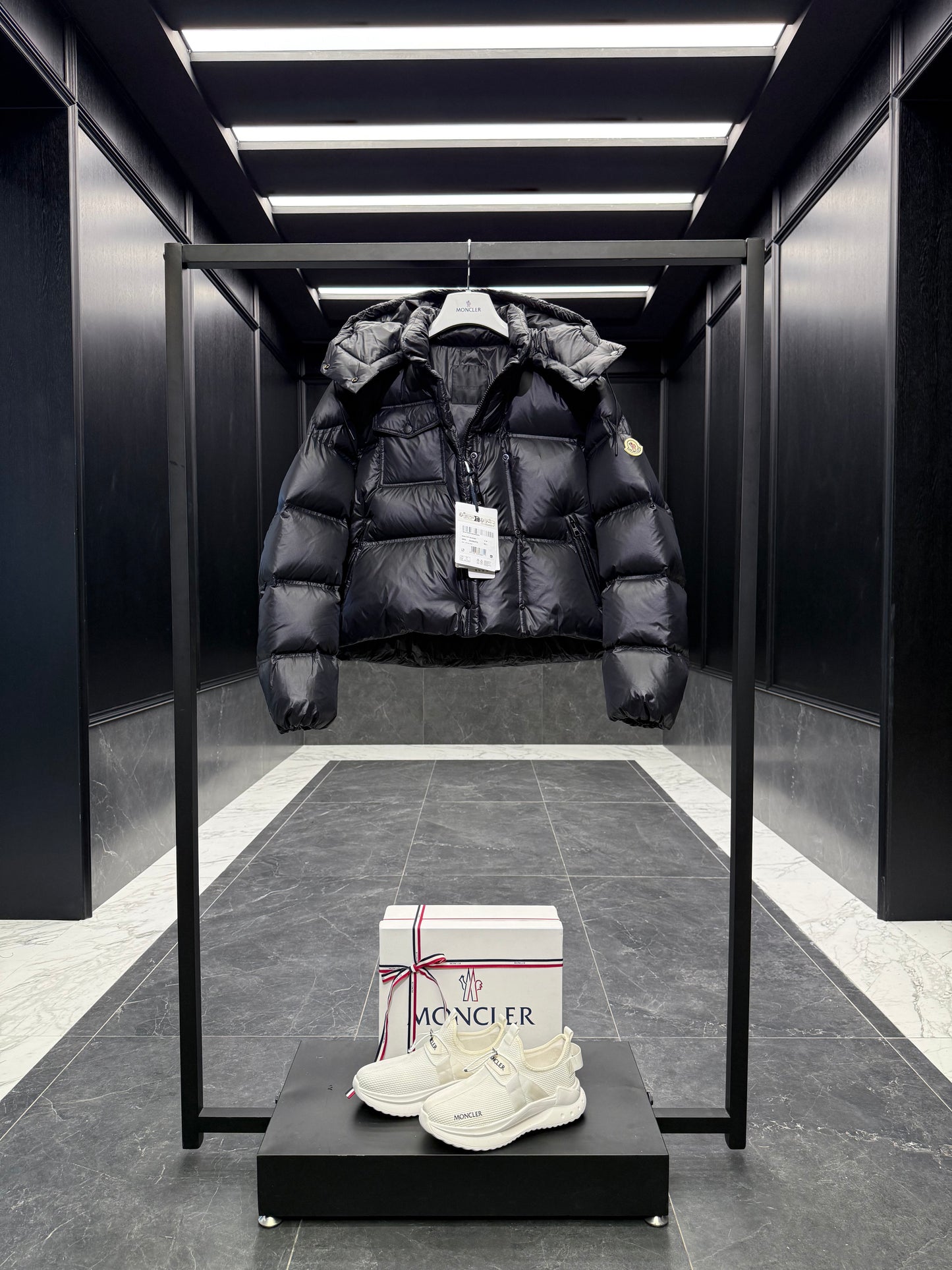 MONC EREA JACKET