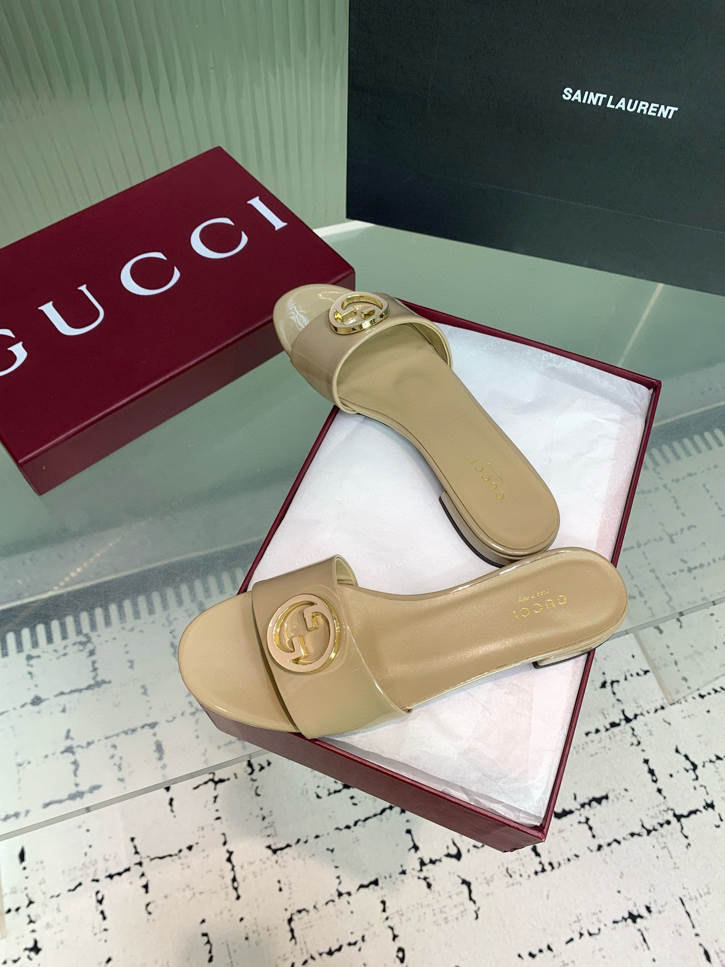 GG SANDALS