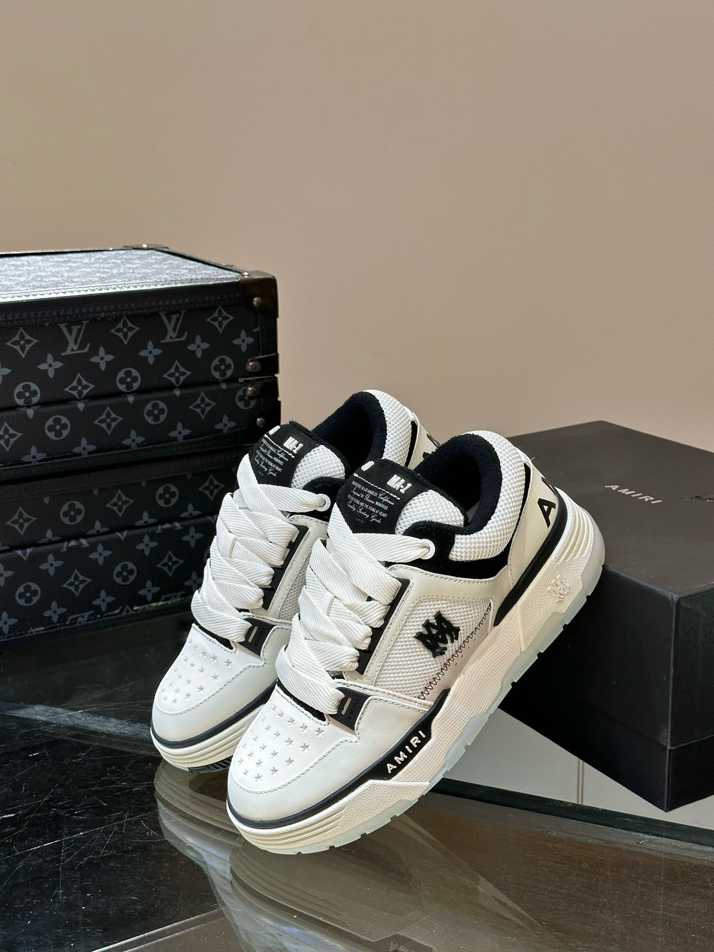 AMIRI TRAINERS