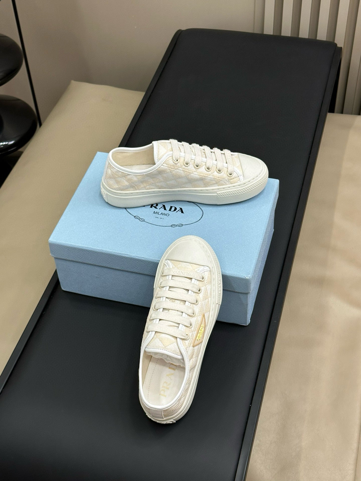 PD SNEAKERS