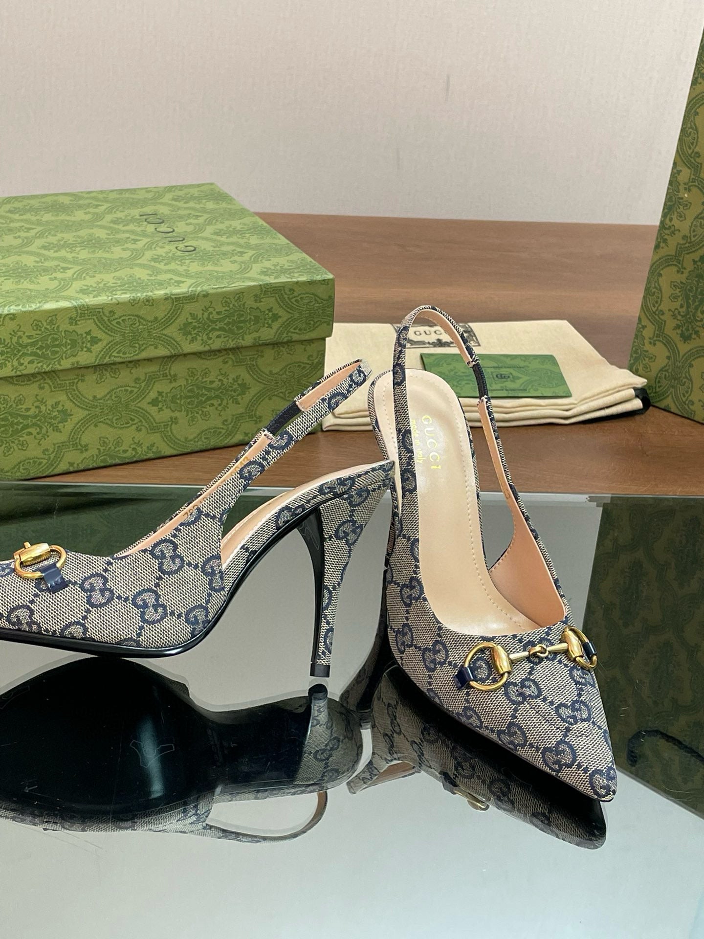 GG HEELS