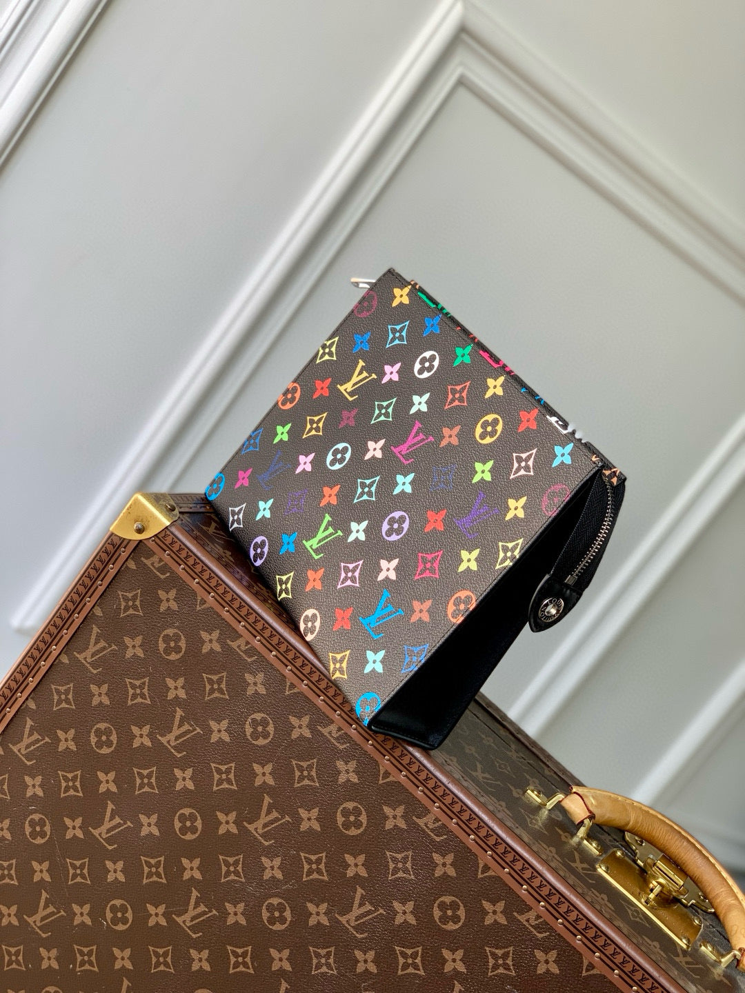 LOU x MURAKAMI TOILETRY POUCH