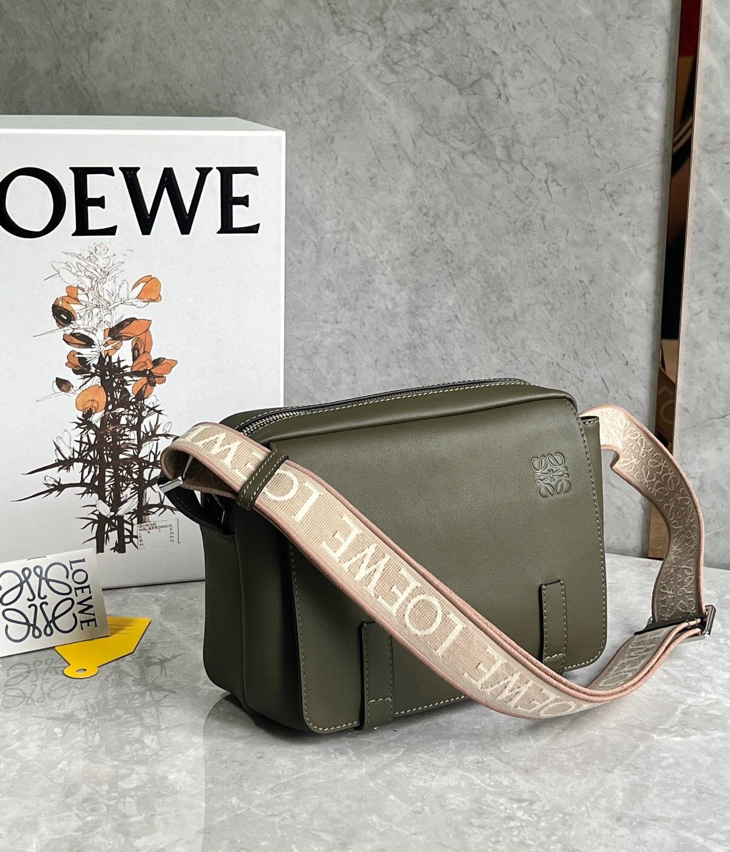 LOEW XS MILITARY MESSENGER BAG