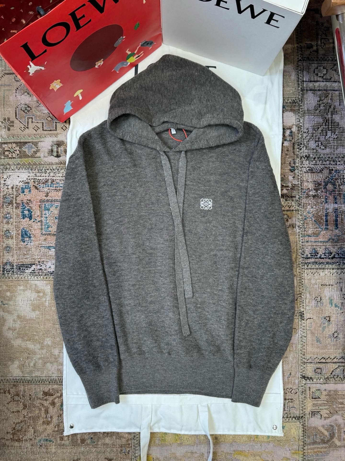 LOEW HOODIE