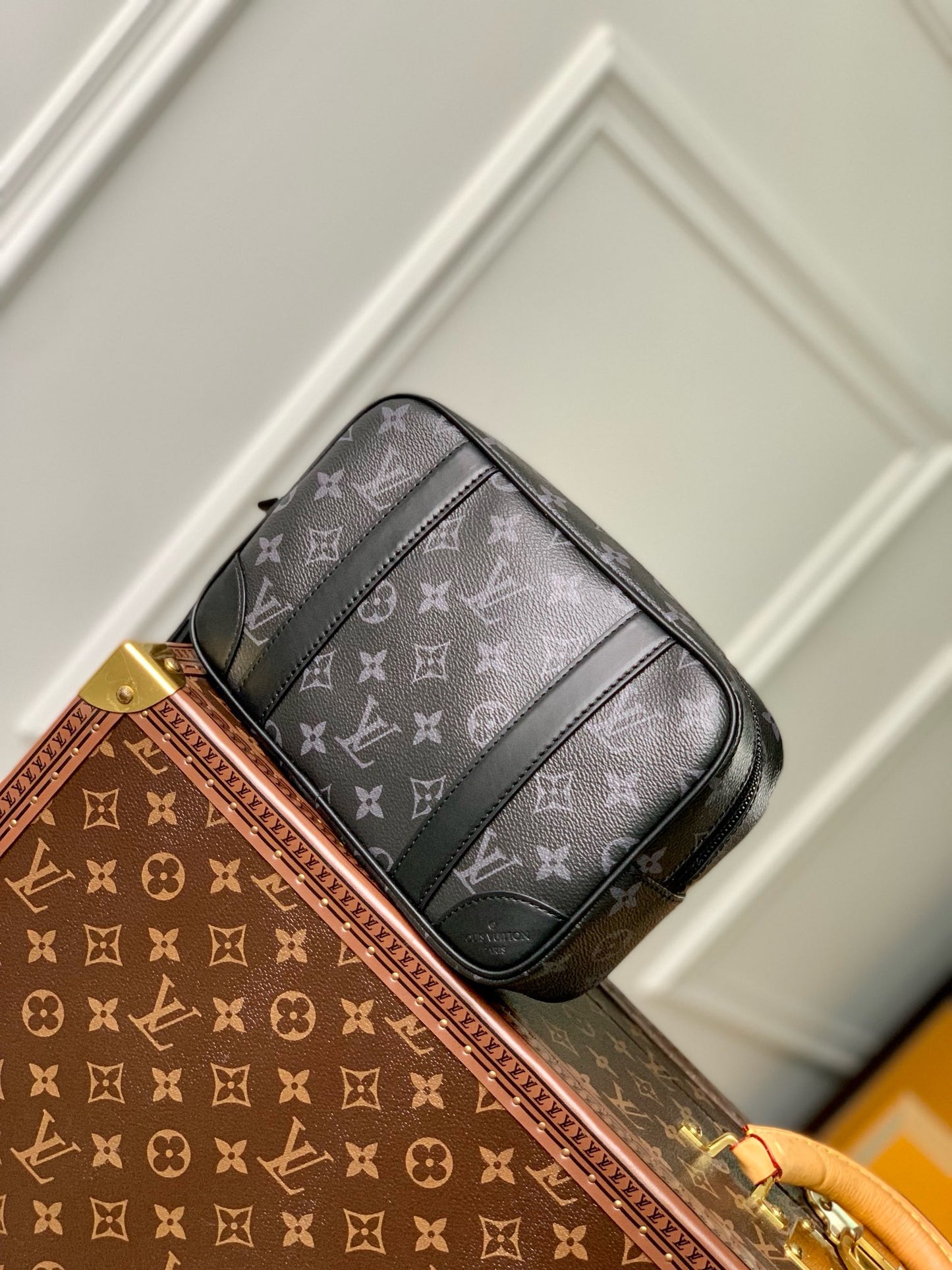 LOU POCHETTE KASAI