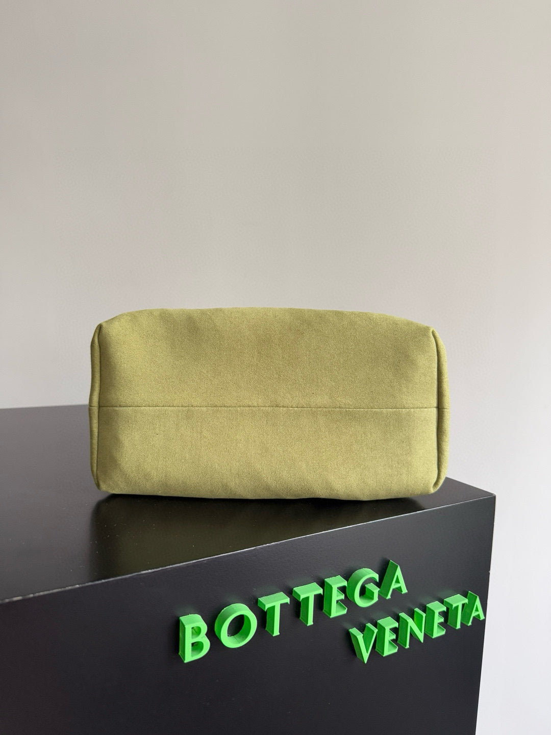 BOTT V SMALL PINACOTECA BAG