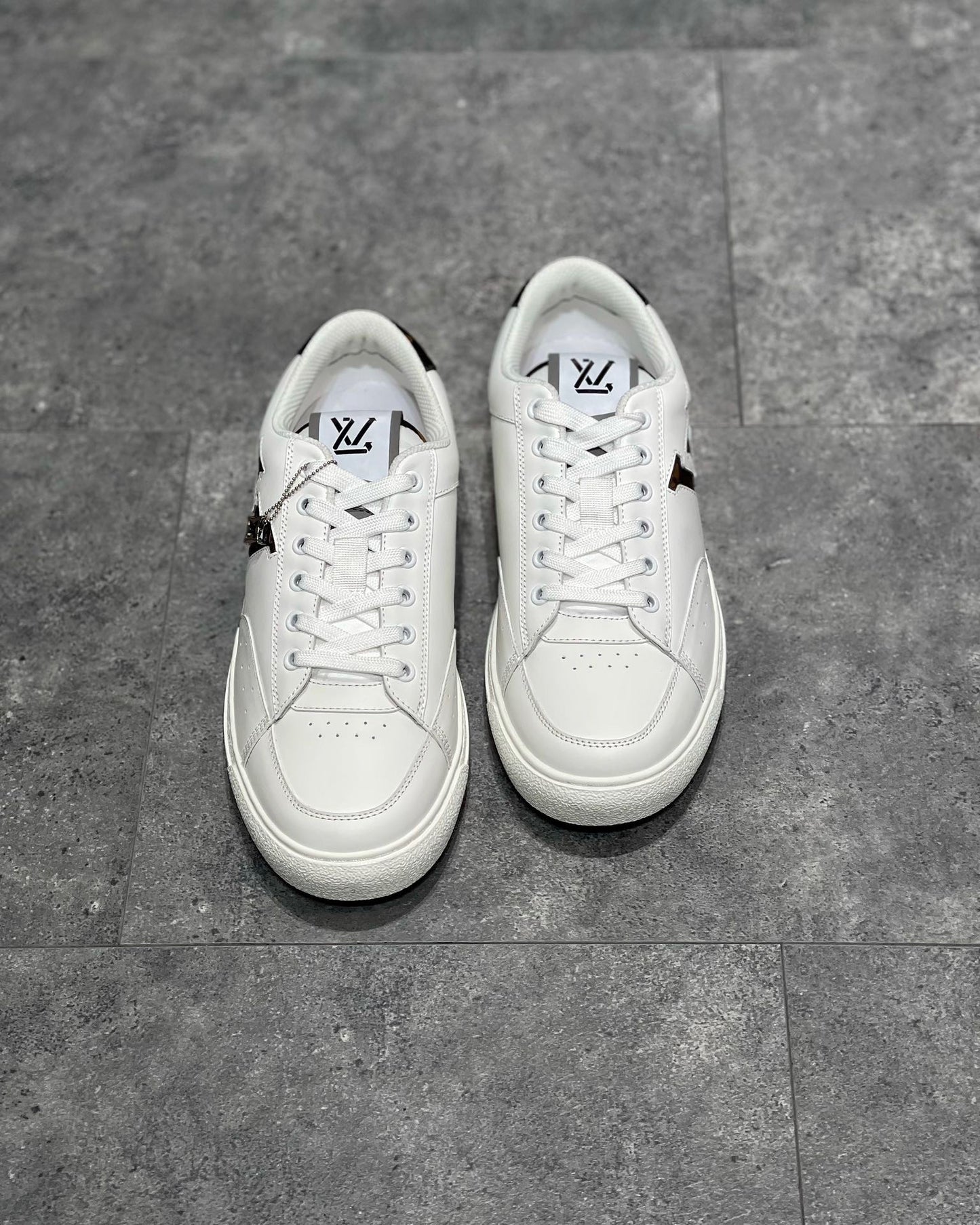 LOU TRAINERS
