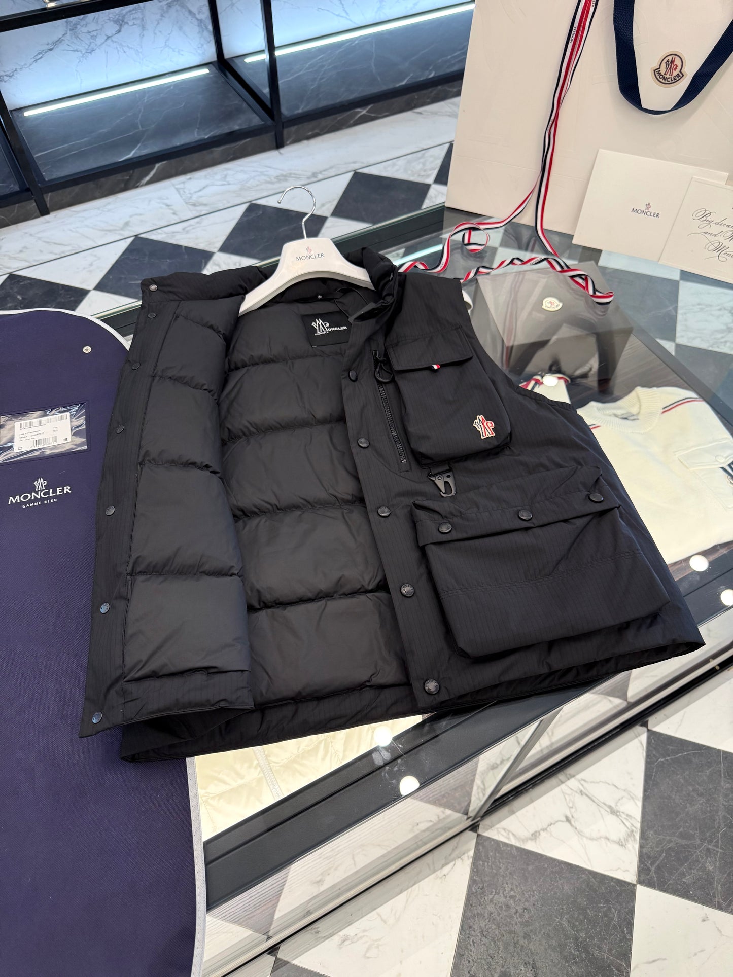 MONC TONGASS VEST