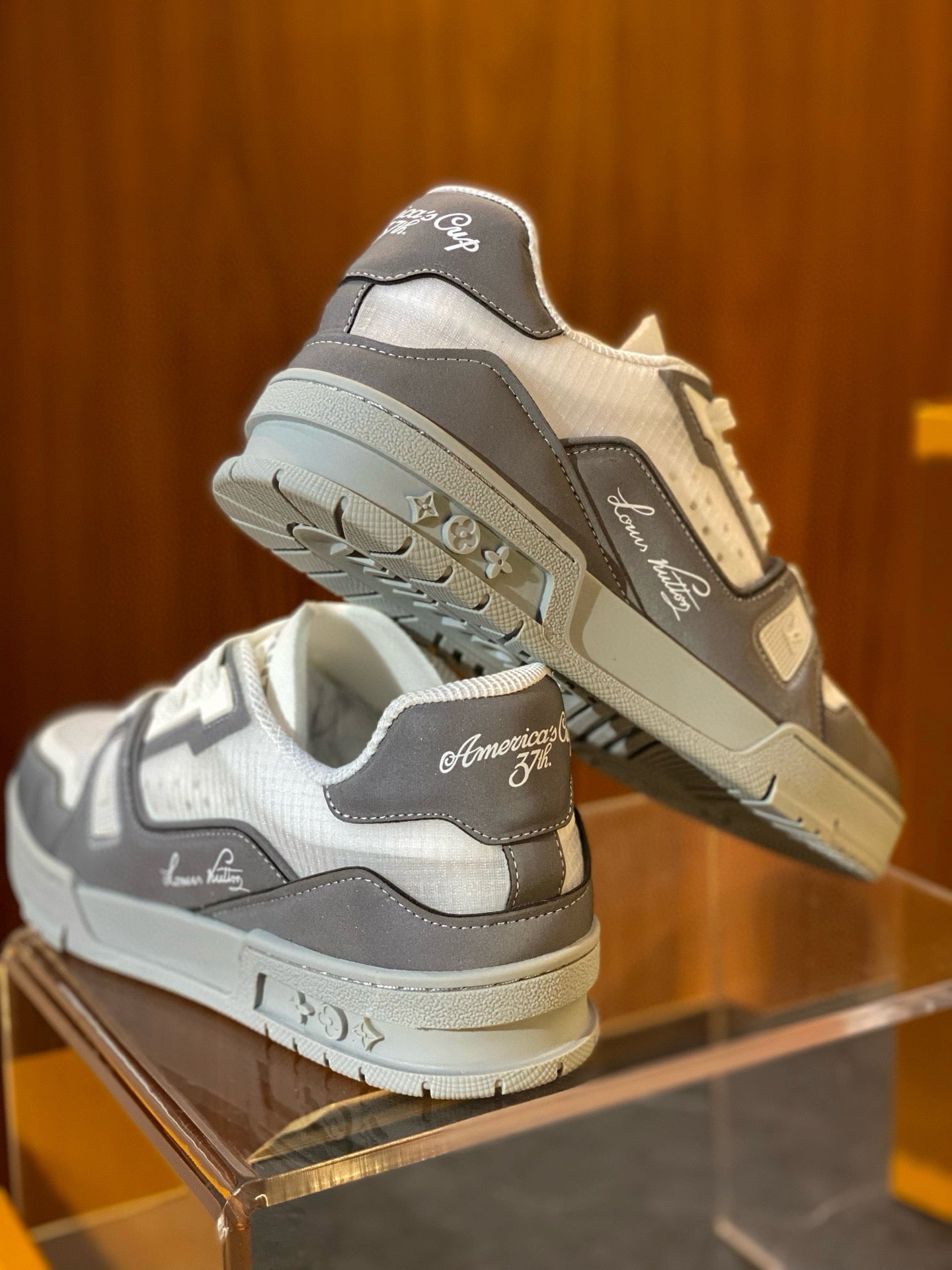 LOU TRAINERS