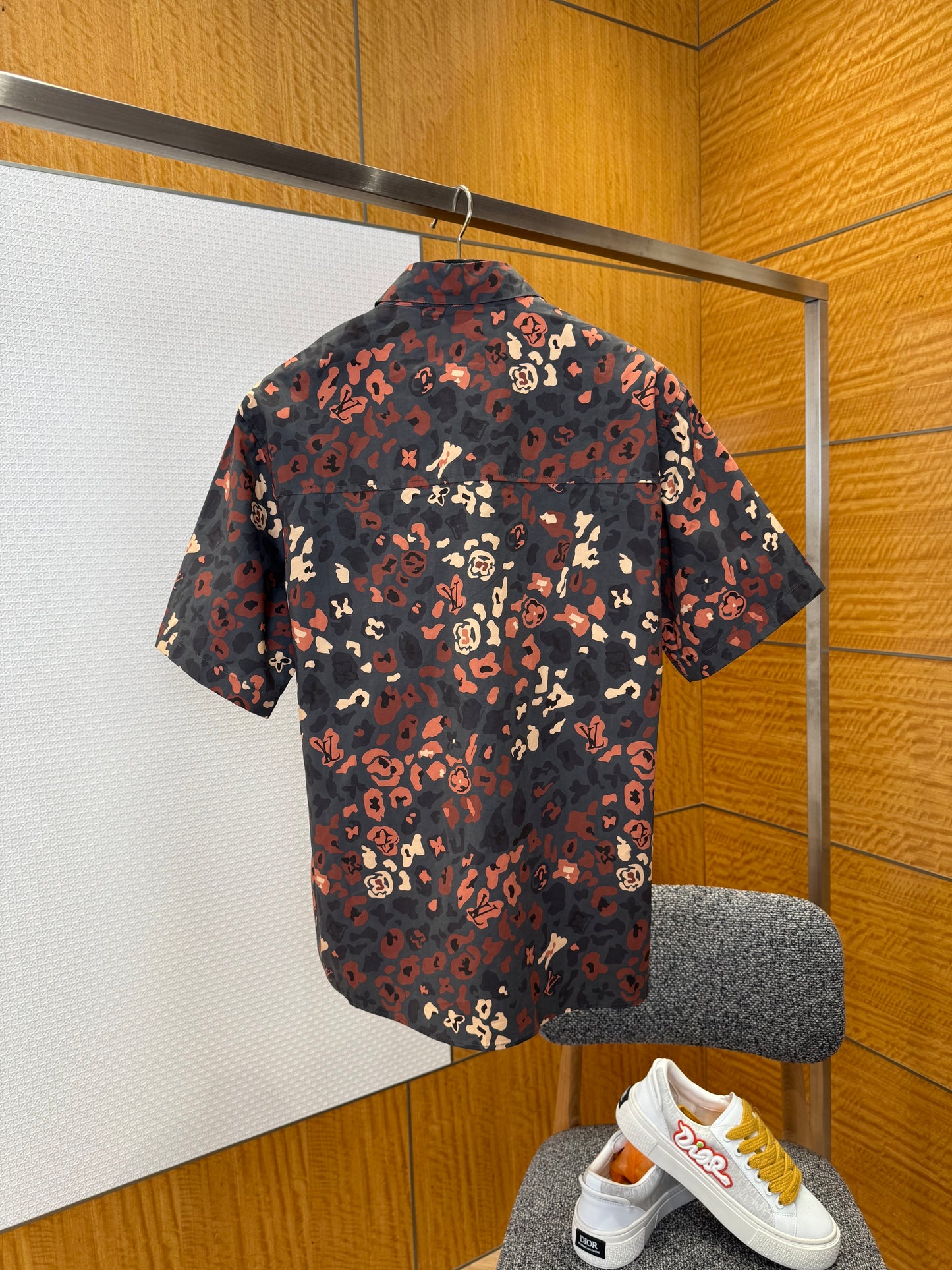 LOU SHIRT
