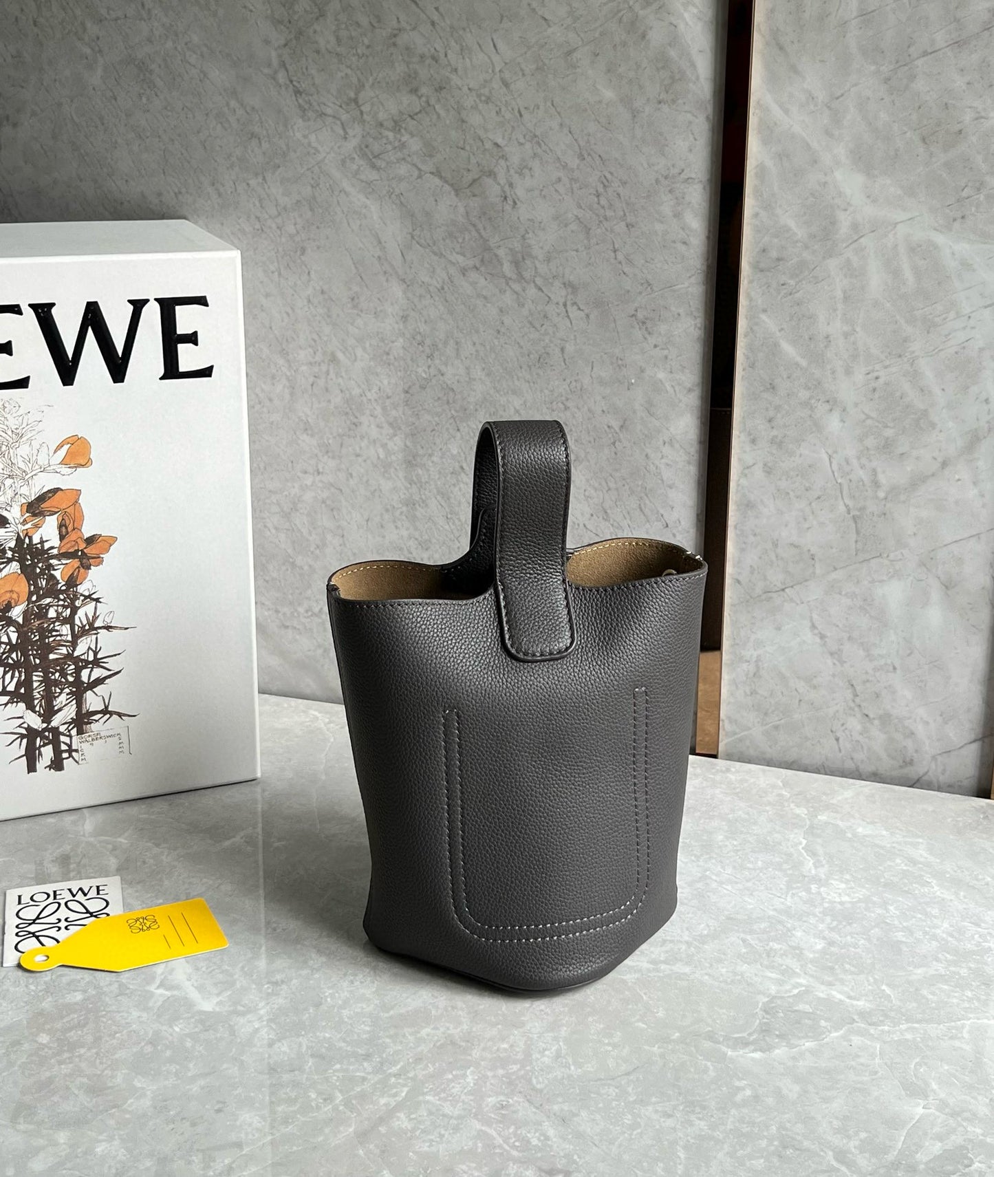 LOEW MINI PEBBLE BUCKET BAG