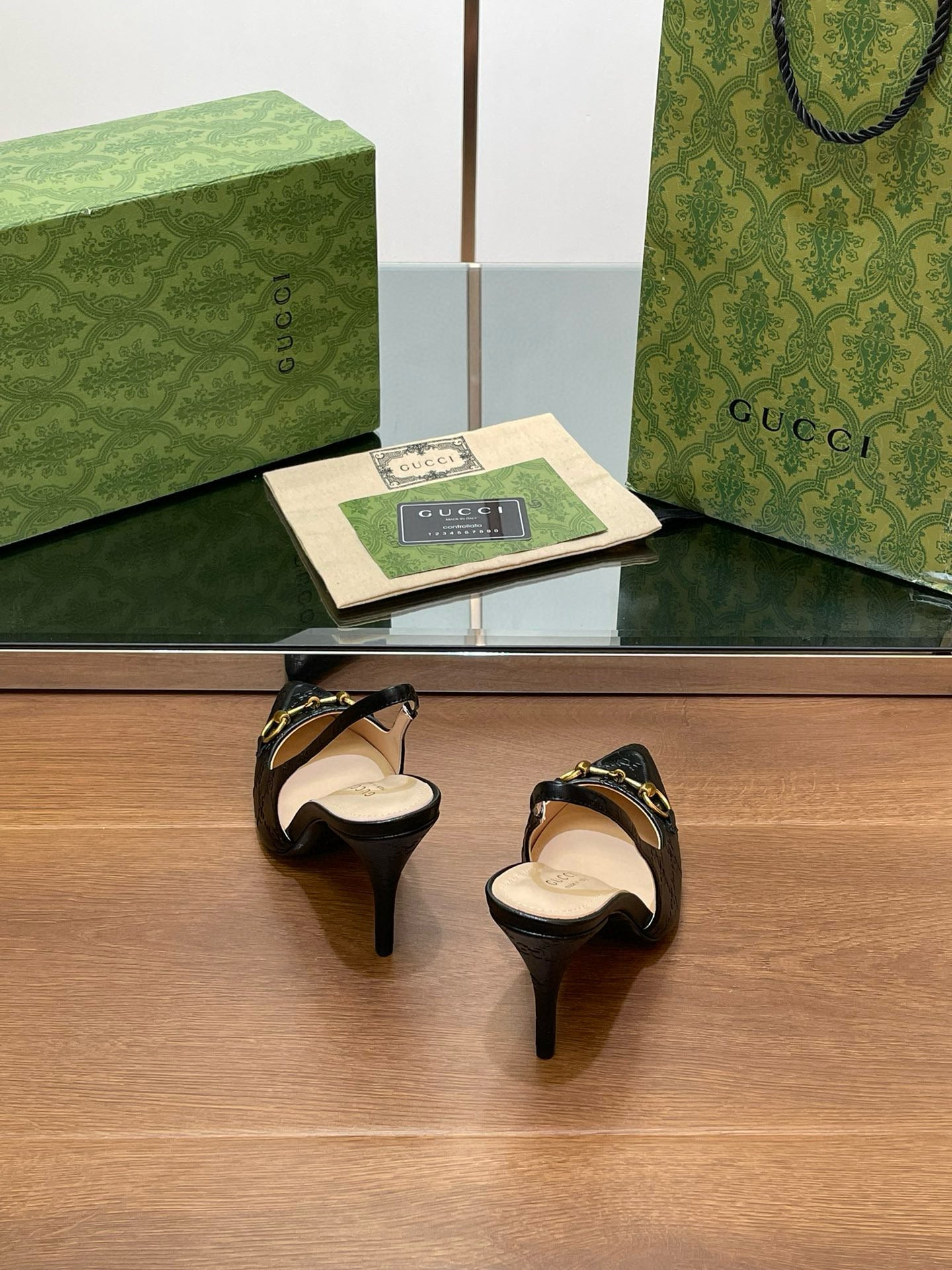 GG HEELS