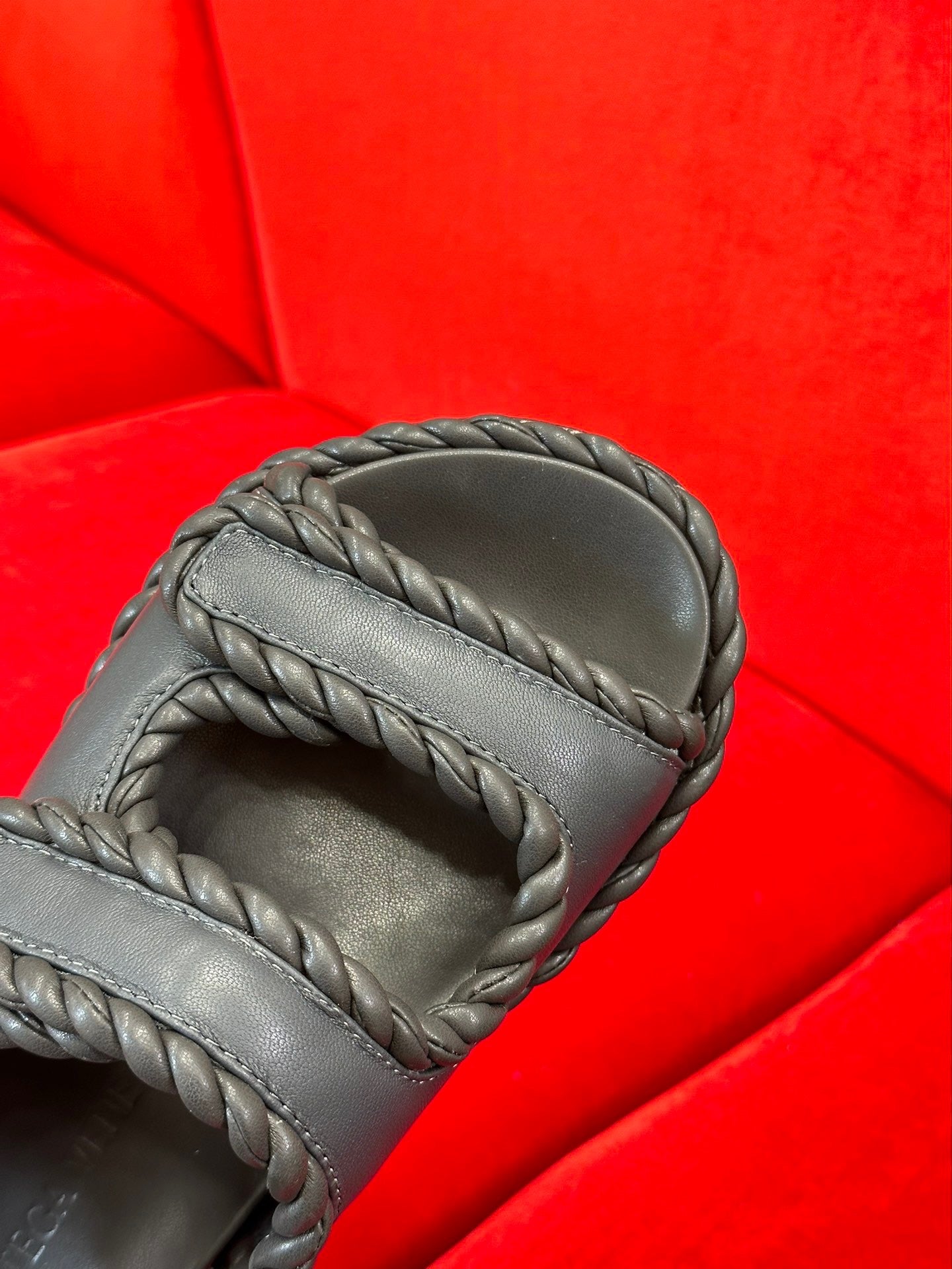 BV SANDALS