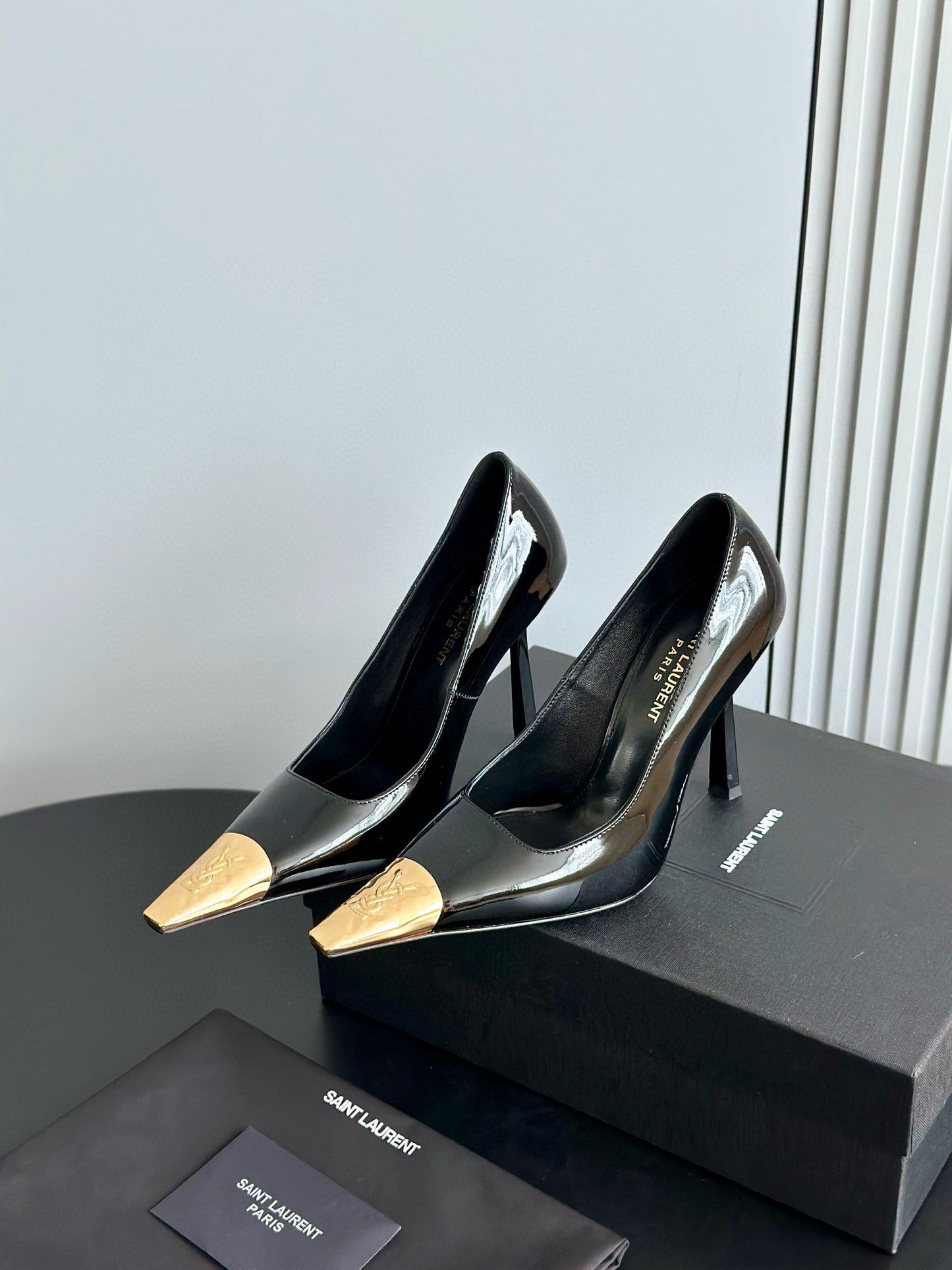 SL HEELS
