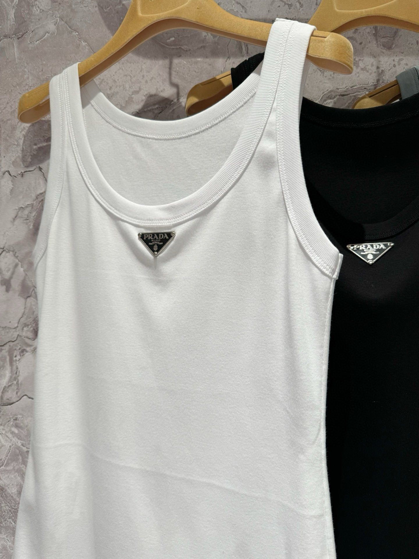 PD TANK TOP