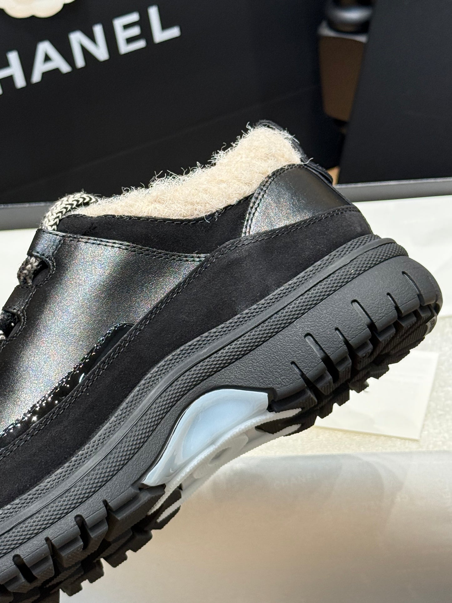 CC SNEAKER