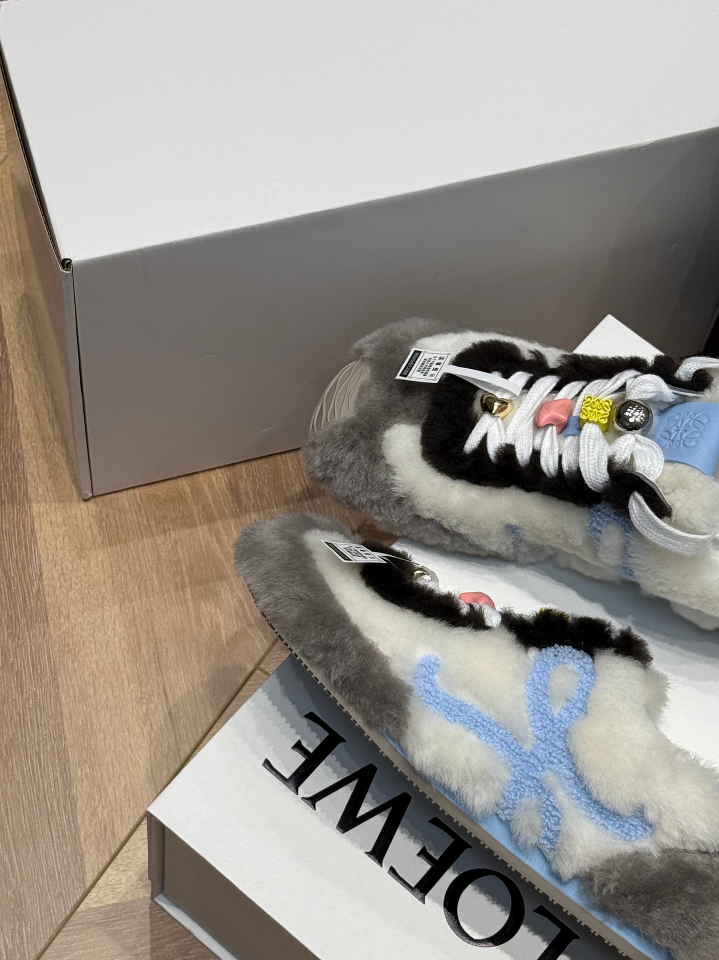 LOEW SNEAKERS