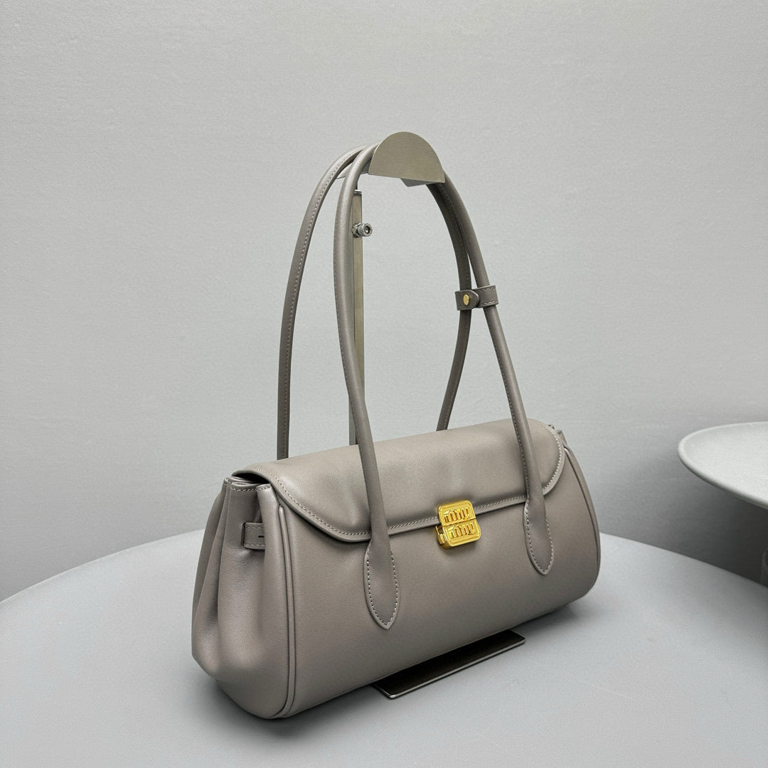 MIU M SHOULDER BAG