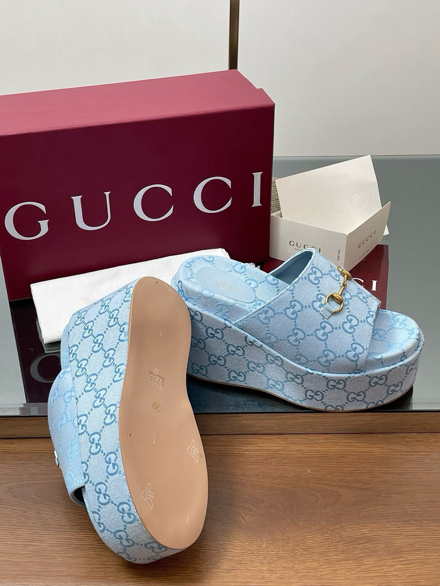 GG WEDGE SANDALS