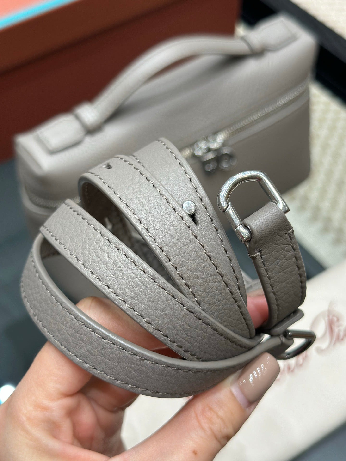 LORO P EXTRA POCKET L19 BAG