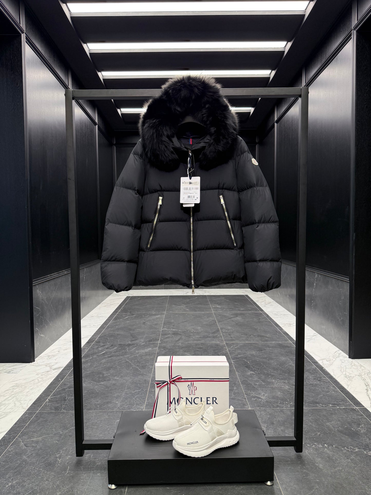 MONC LAICHEFUR JACKET